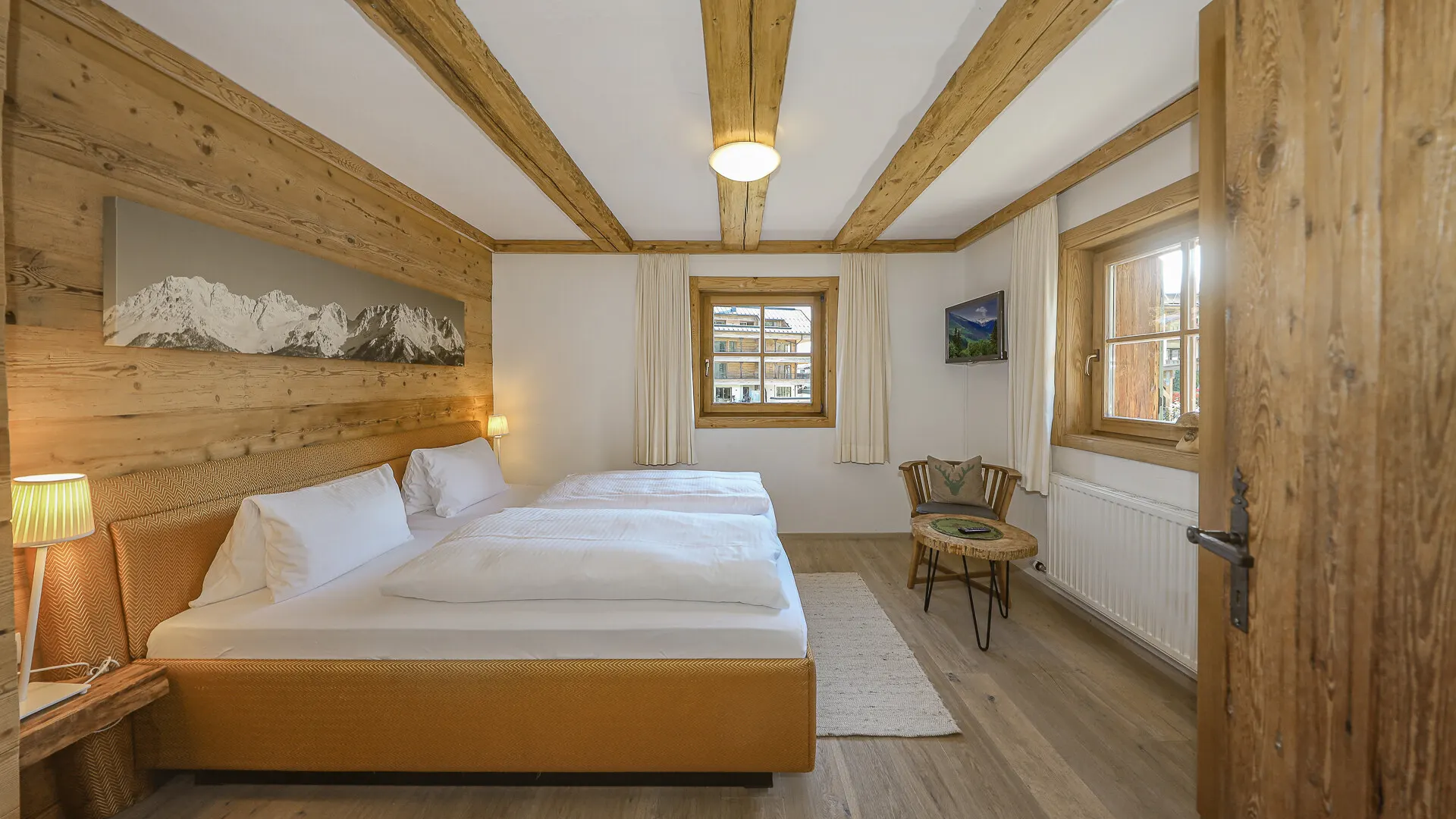 KITZIMMO-Alpenchalet in sonniger Ruhelage mit Kaiserblick - Immobilien Ellmau.