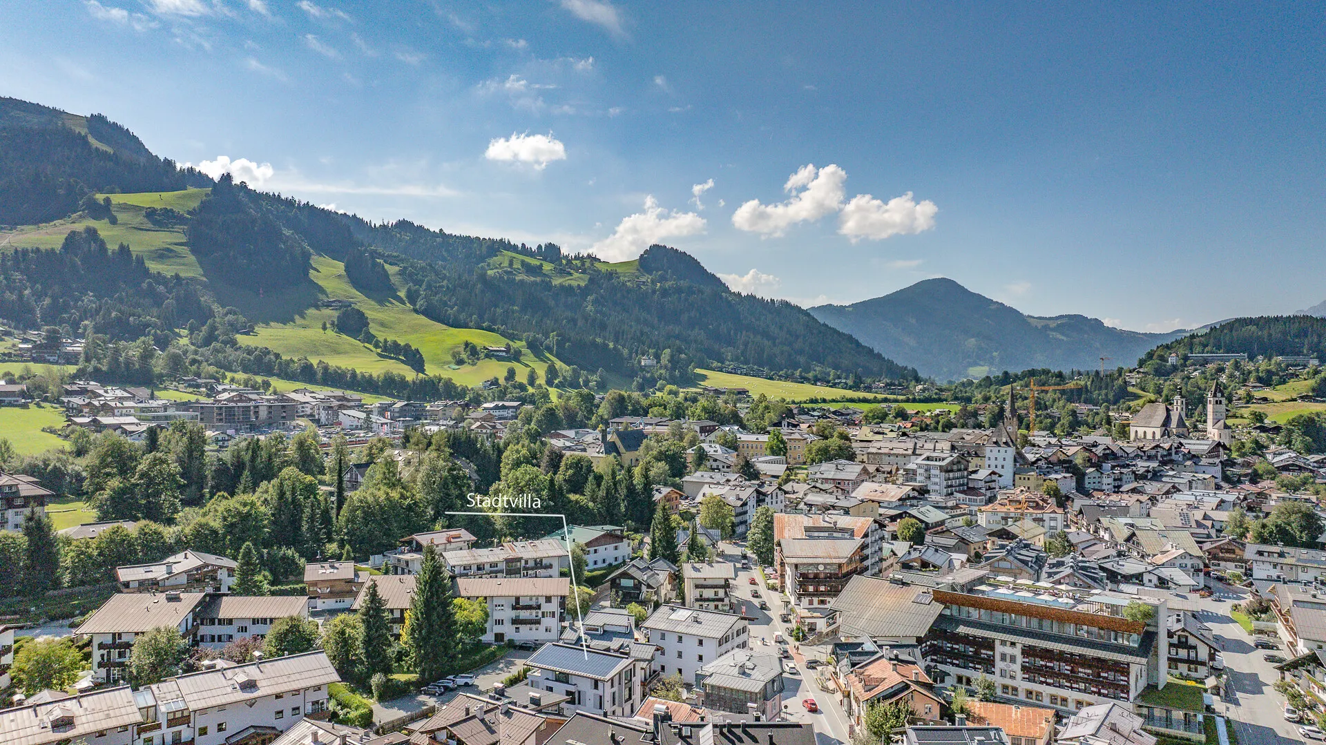 KITZIMMO-Luxuriöse Stadtvilla im Herzen von Kitzbühel kaufen - Immobilien KITZIMMO.