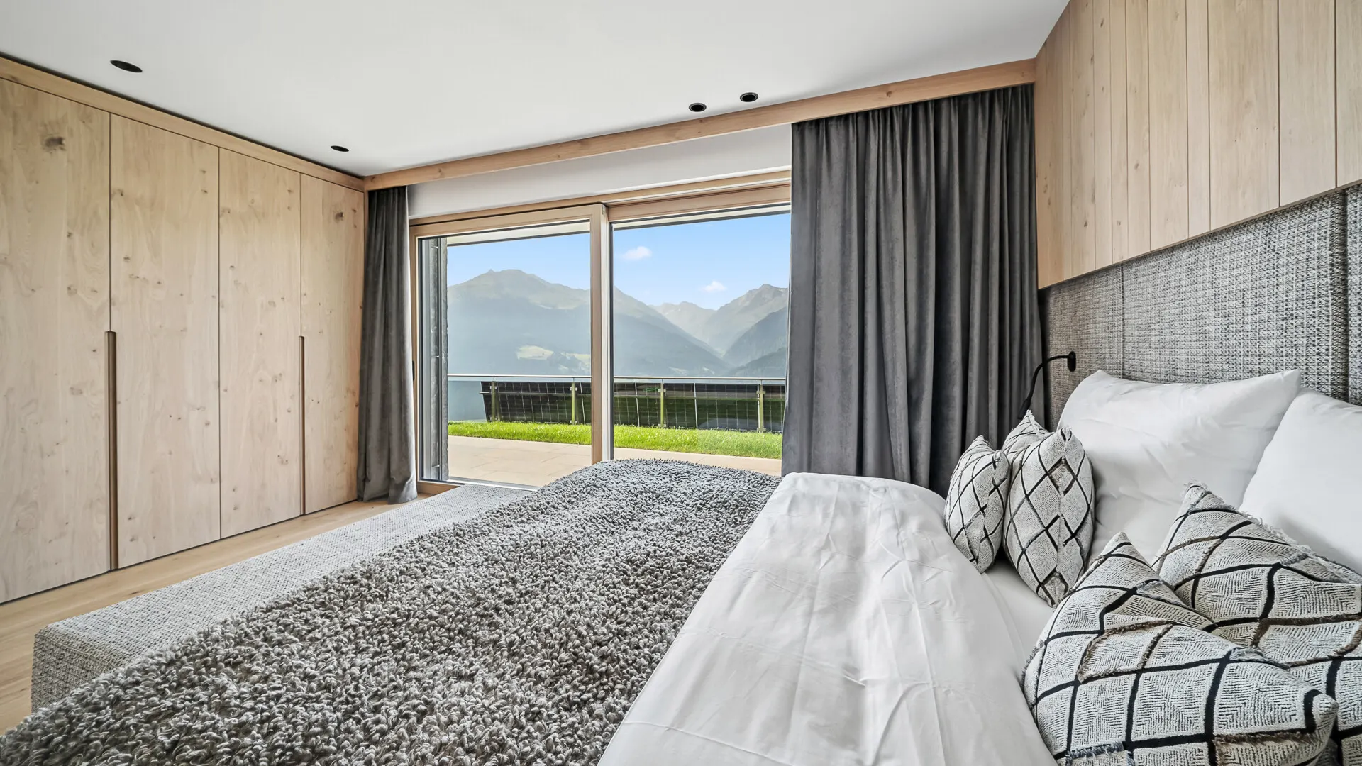 KITZIMMO-Luxusvilla mit Freizeitwohnsitz kaufen - Immobilien Kitzbühel.