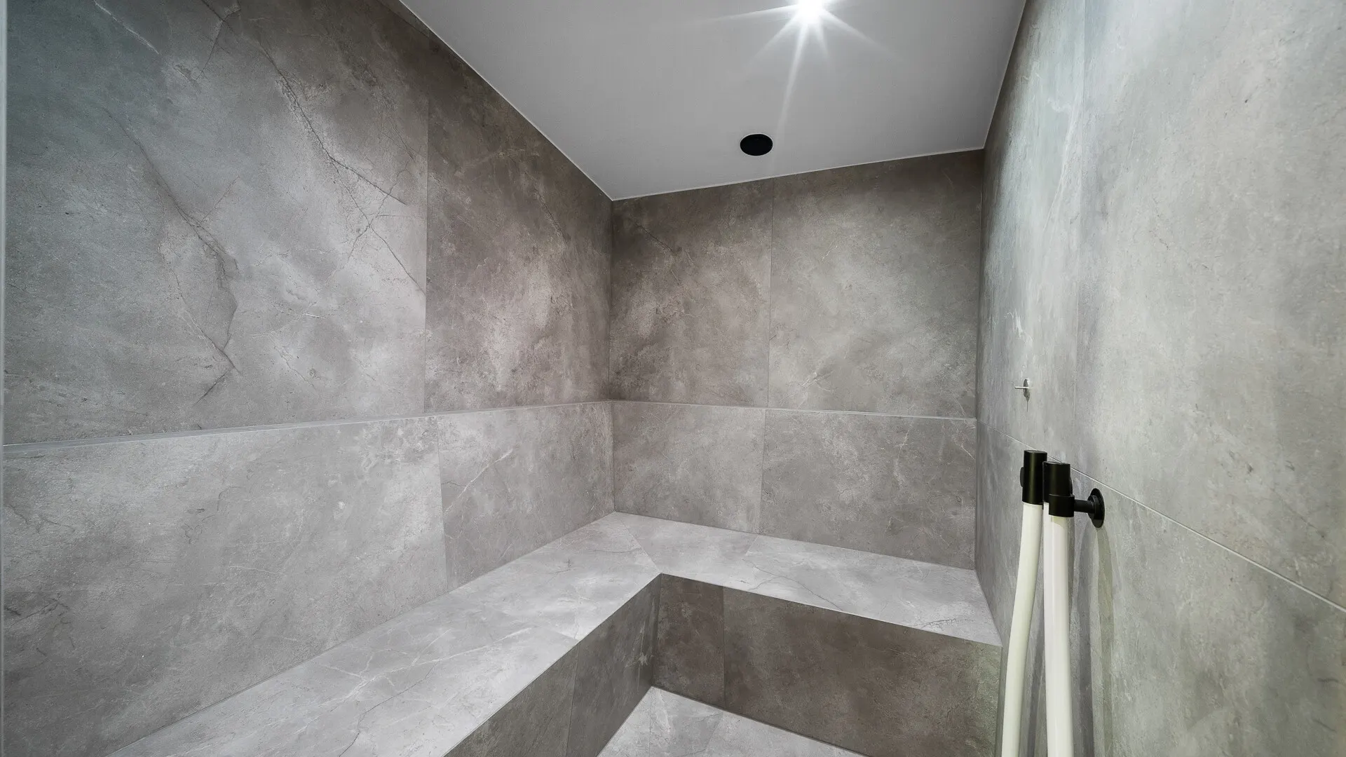 KITZIMMO-Luxusvilla mit Freizeitwohnsitz kaufen - Immobilien Kitzbühel.