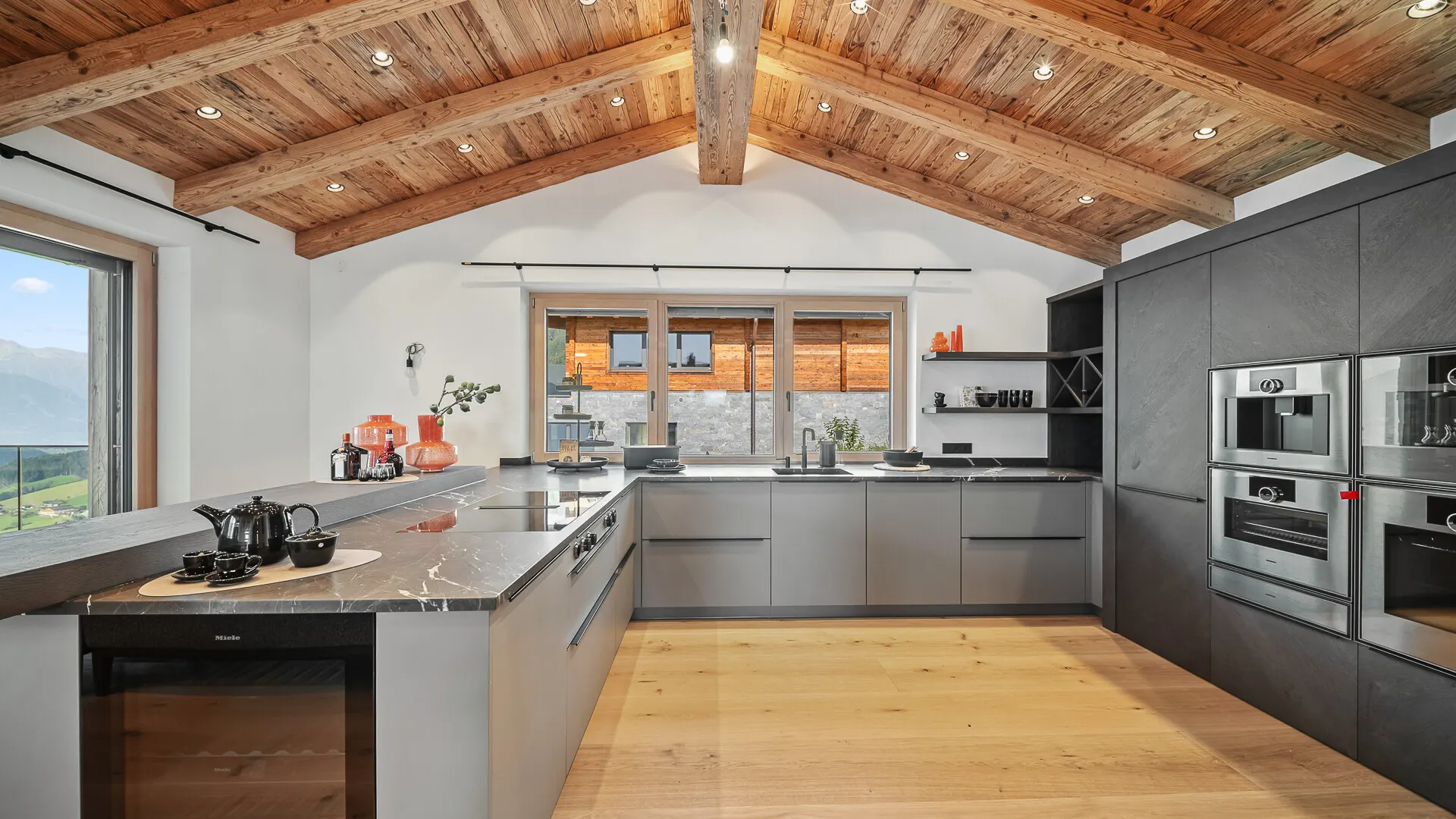 KITZIMMO-Luxusvilla mit Freizeitwohnsitz kaufen - Immobilien Kitzbühel.