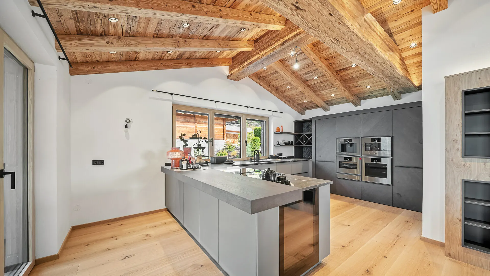 KITZIMMO-Luxusvilla mit Freizeitwohnsitz kaufen - Immobilien Kitzbühel.