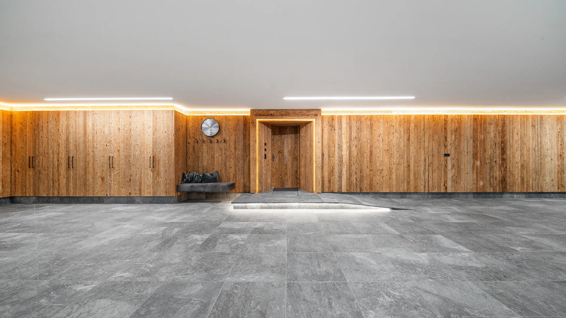 KITZIMMO-Luxusvilla mit Freizeitwohnsitz kaufen - Immobilien Kitzbühel.