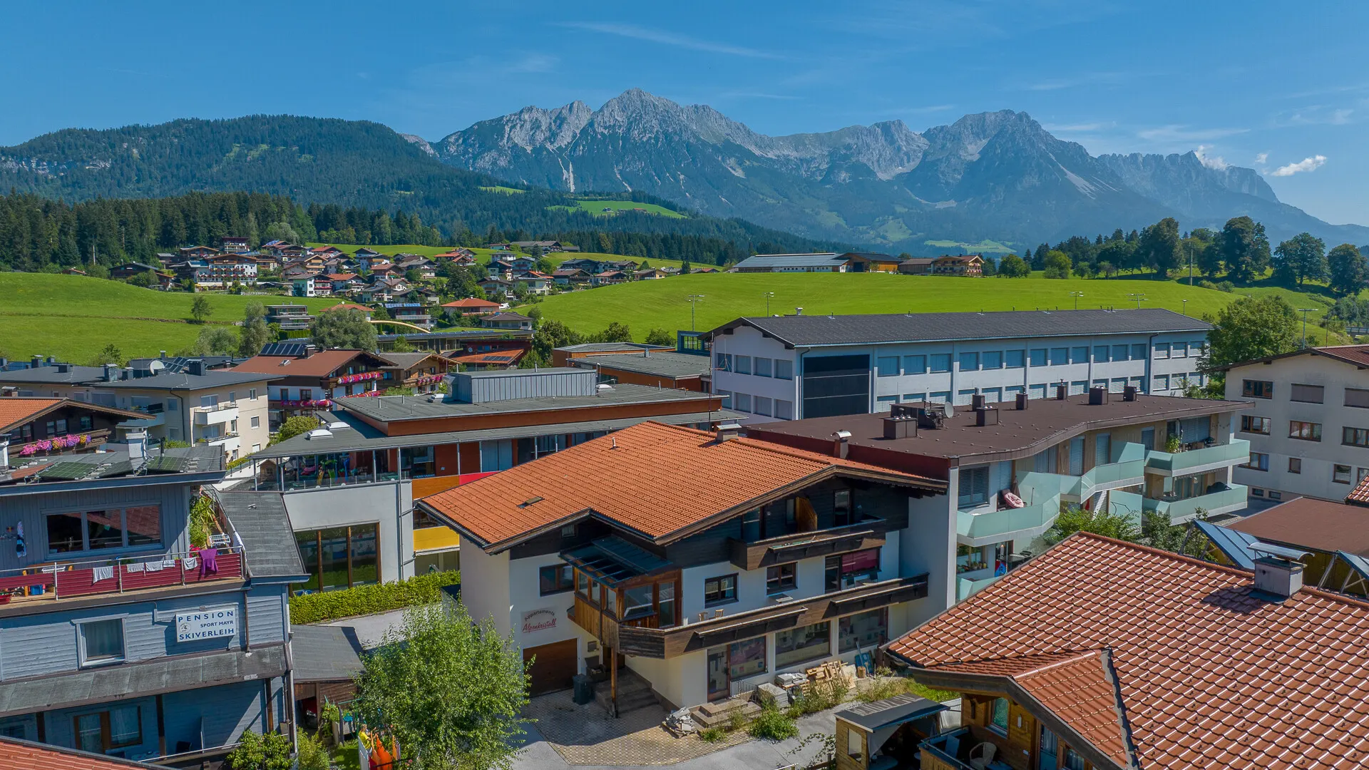 KITZIMMO-Grundstück mit Baugenehmigung für 5 Wohnungen - Immobilien Söll.