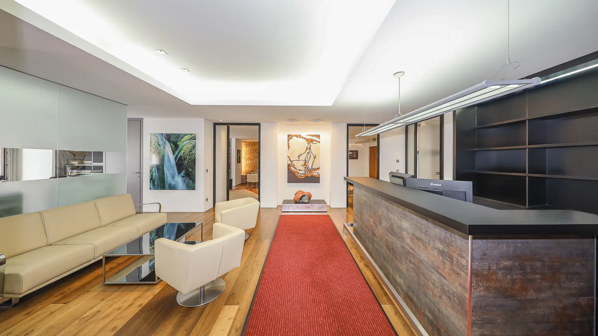 KITZIMMO-Repräsentatives Büro in Top-Zentrumslage mieten - Immobilien Kitzbühel.