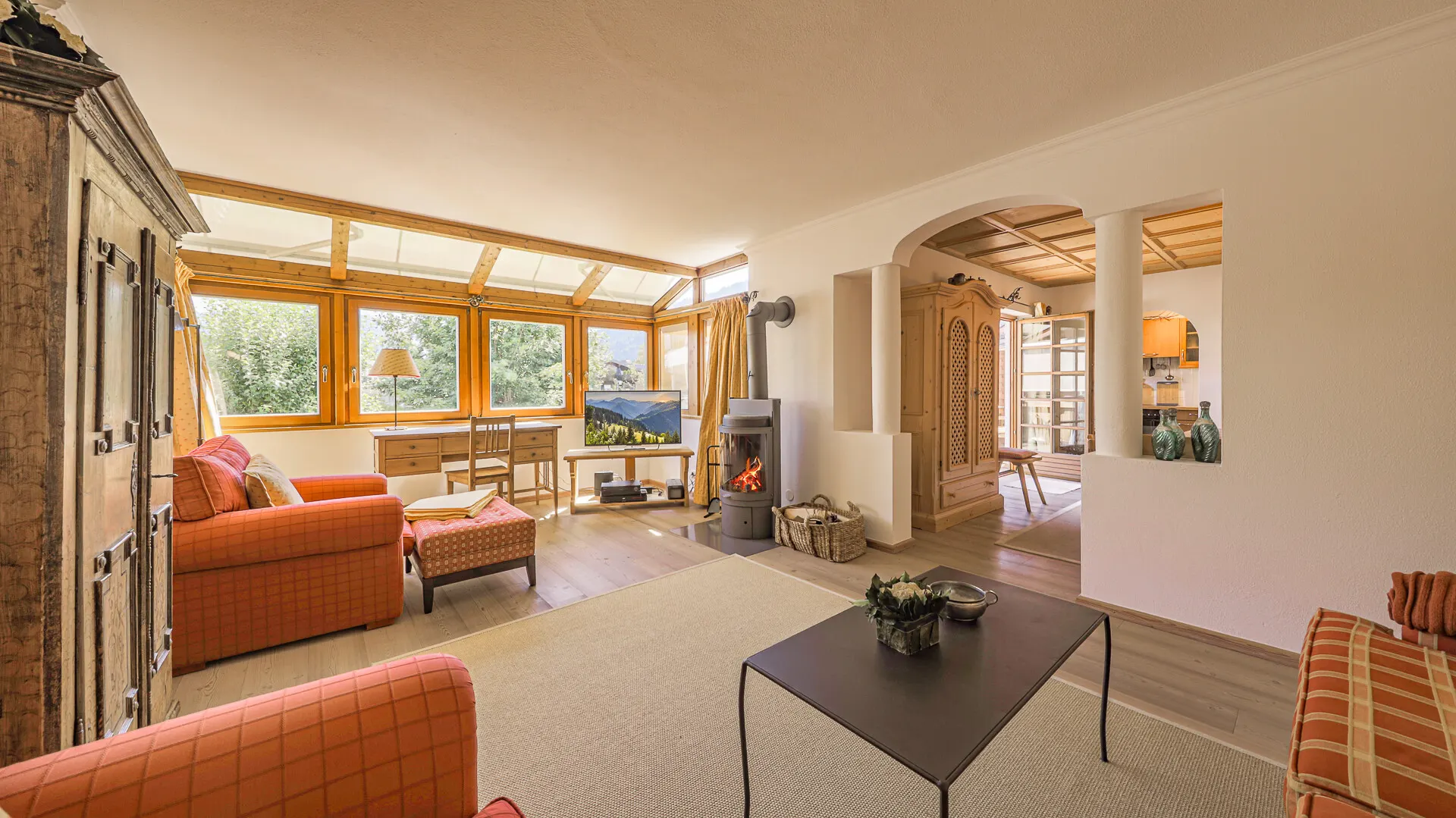 KITZIMMO-Großzügige Wohnung mit schönem Ausblick in Zentrumslage - Immobilien Kitzbühel.