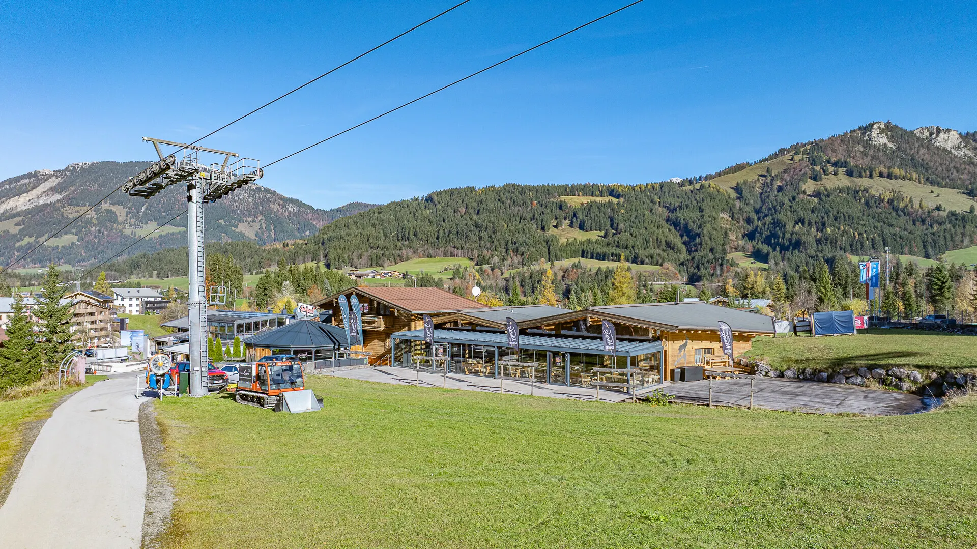 KITZIMMO-Après-Ski & Gastgewerbebetrieb in Toplage an der Skipiste Fieberbrunn kaufen.