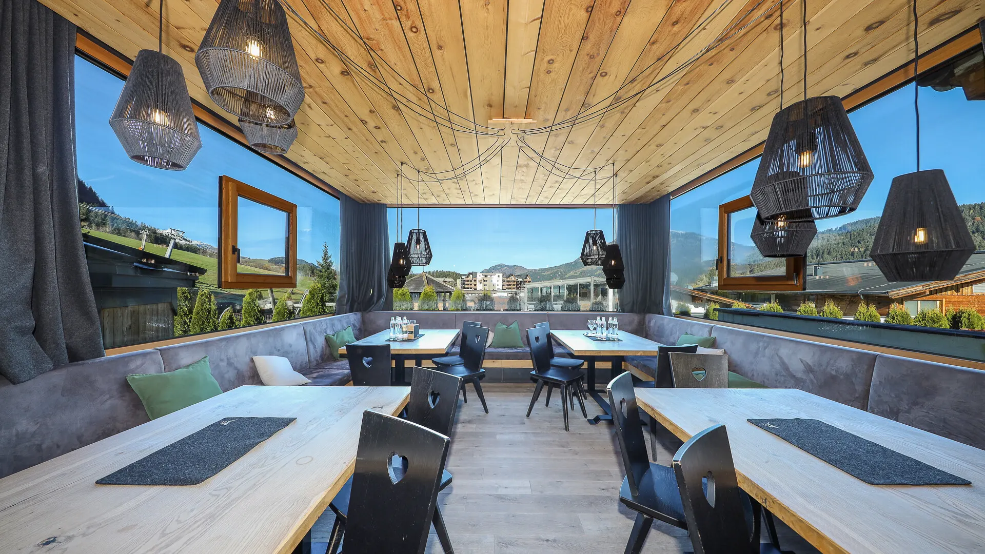 KITZIMMO-Après-Ski & Gastgewerbebetrieb in Toplage an der Skipiste Fieberbrunn kaufen.