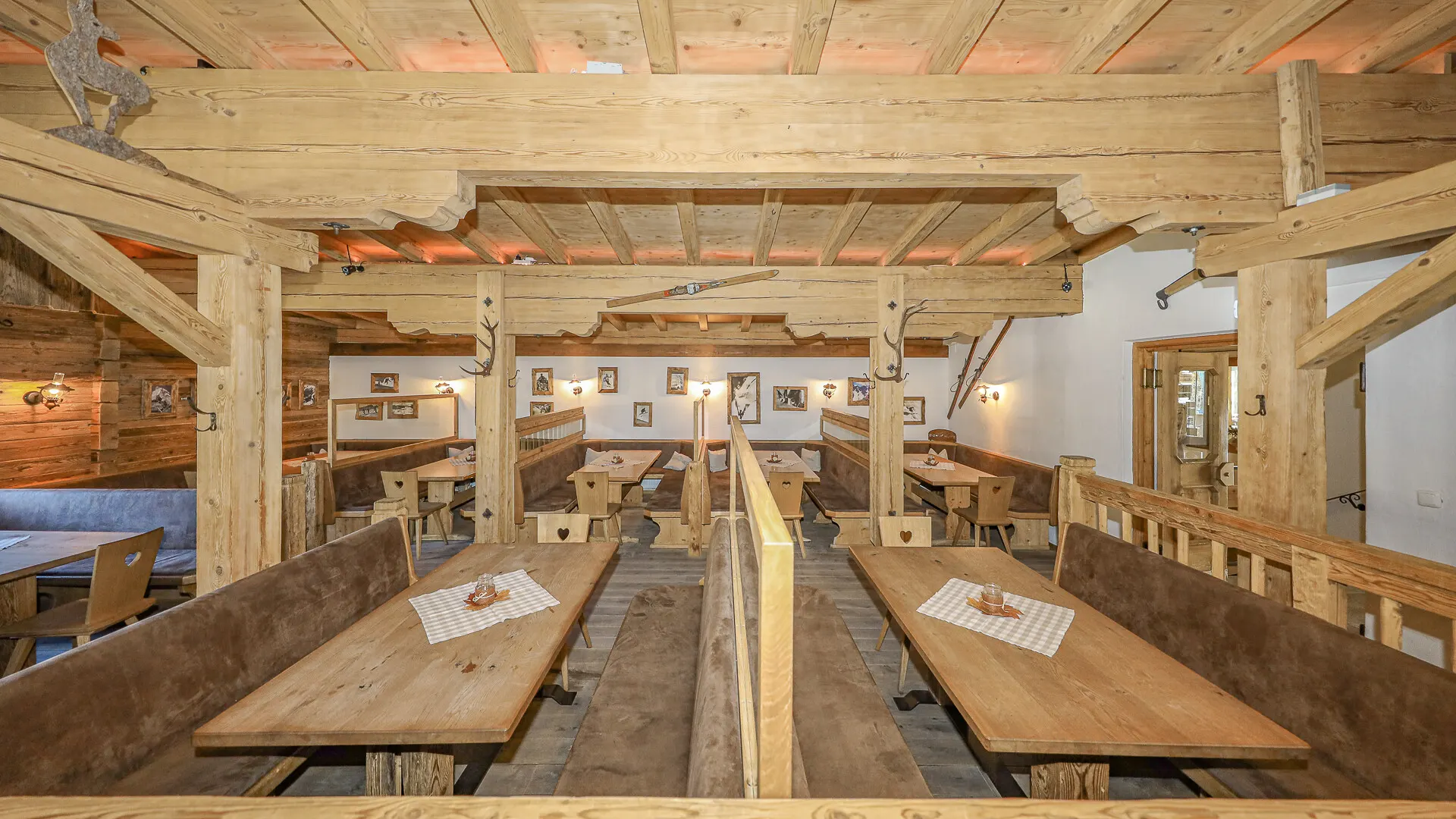 KITZIMMO-Après-Ski & Gastgewerbebetrieb in Toplage an der Skipiste Fieberbrunn kaufen.