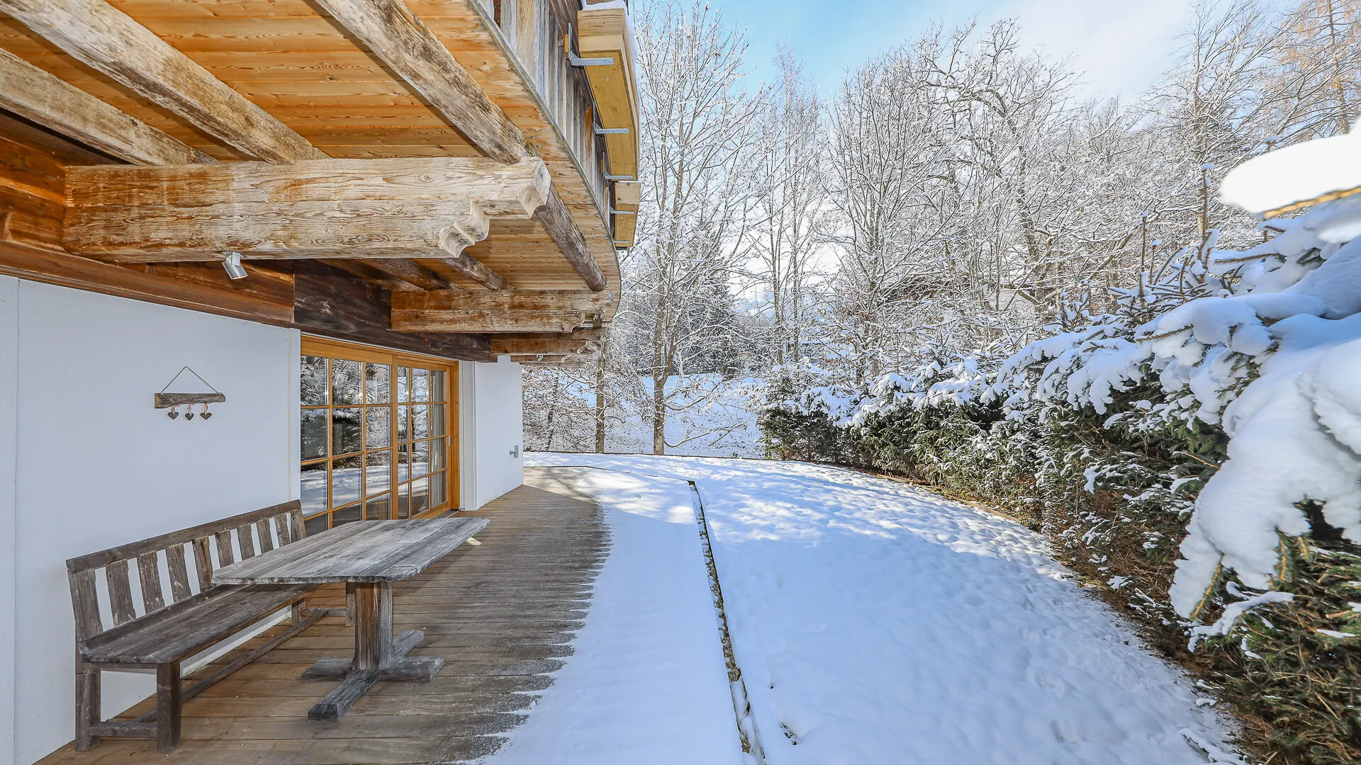 KITZIMMO-Exklusive Gartenwohnung in Top-Ruhelage auf der Bichlalm - Immobilien Kitzbühel.
