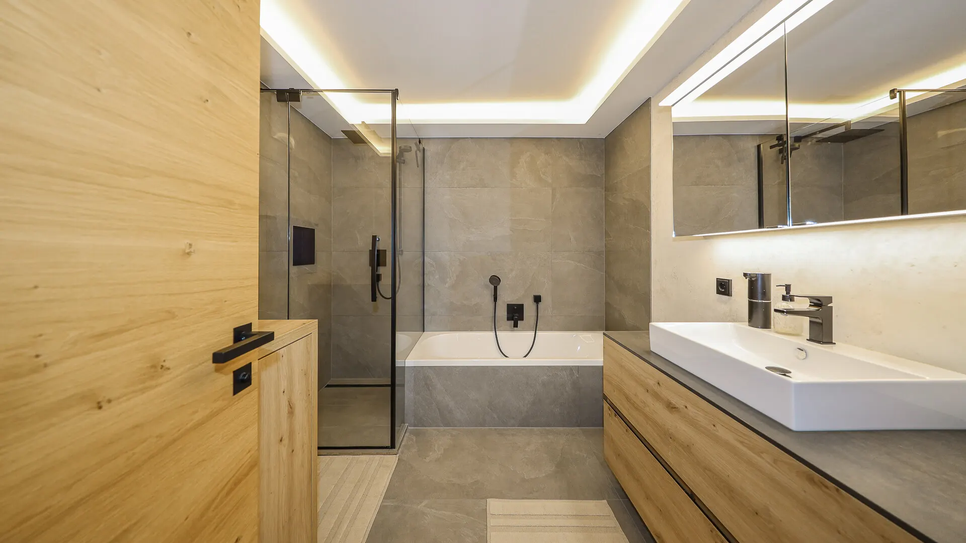 KITZIMMO-Dachgeschosswohnung am Fuße des Hahnenkamm - Immobilien Kitzbühel.