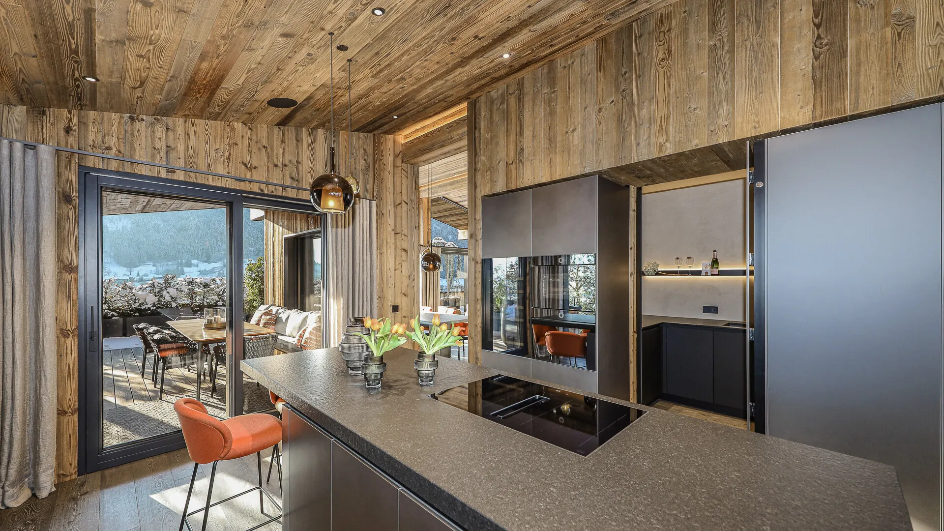 KITZIMMO-Luxusvilla mit Pool in Toplage kaufen - Immobilien Reith bei Kitzbühel.