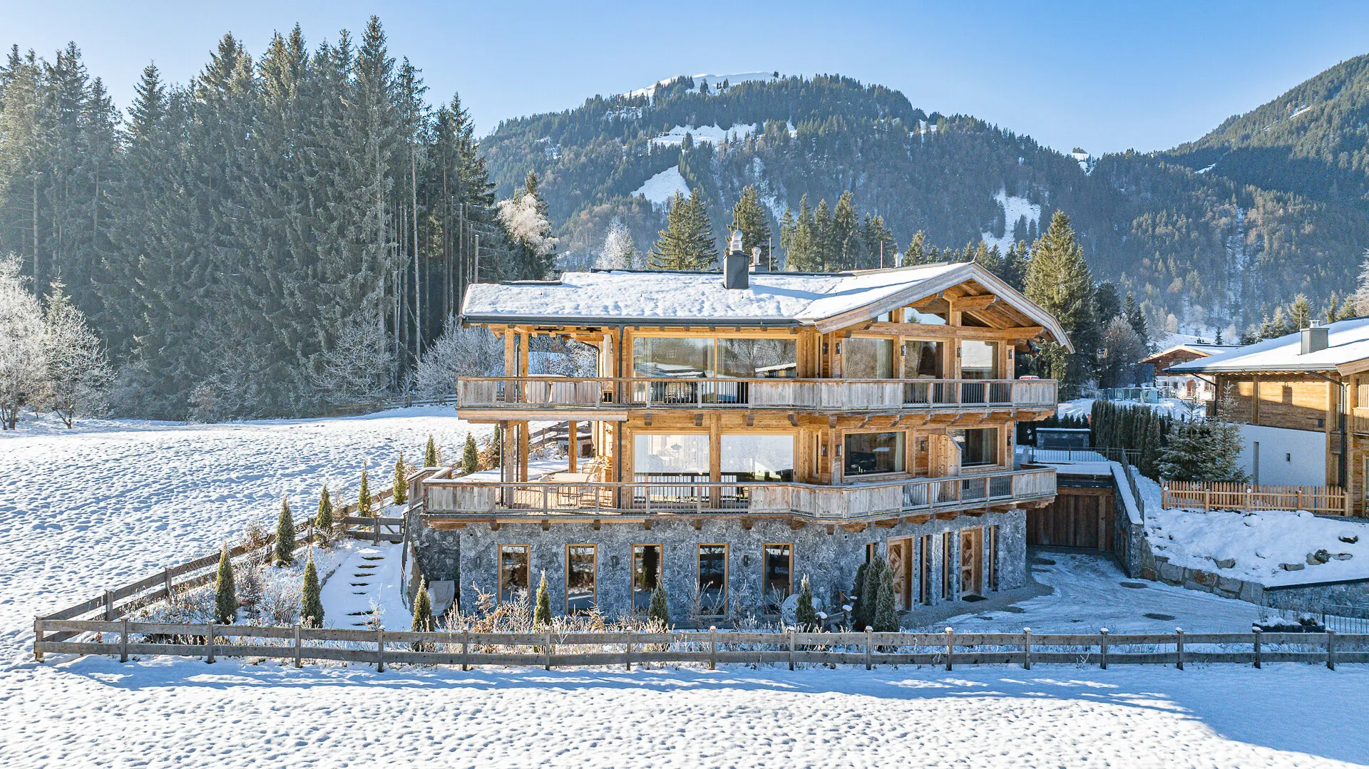 KITZIMMO-Luxuswohnung in Toplage auf der Bichlalm kaufen - Immobilien Kitzbühel.