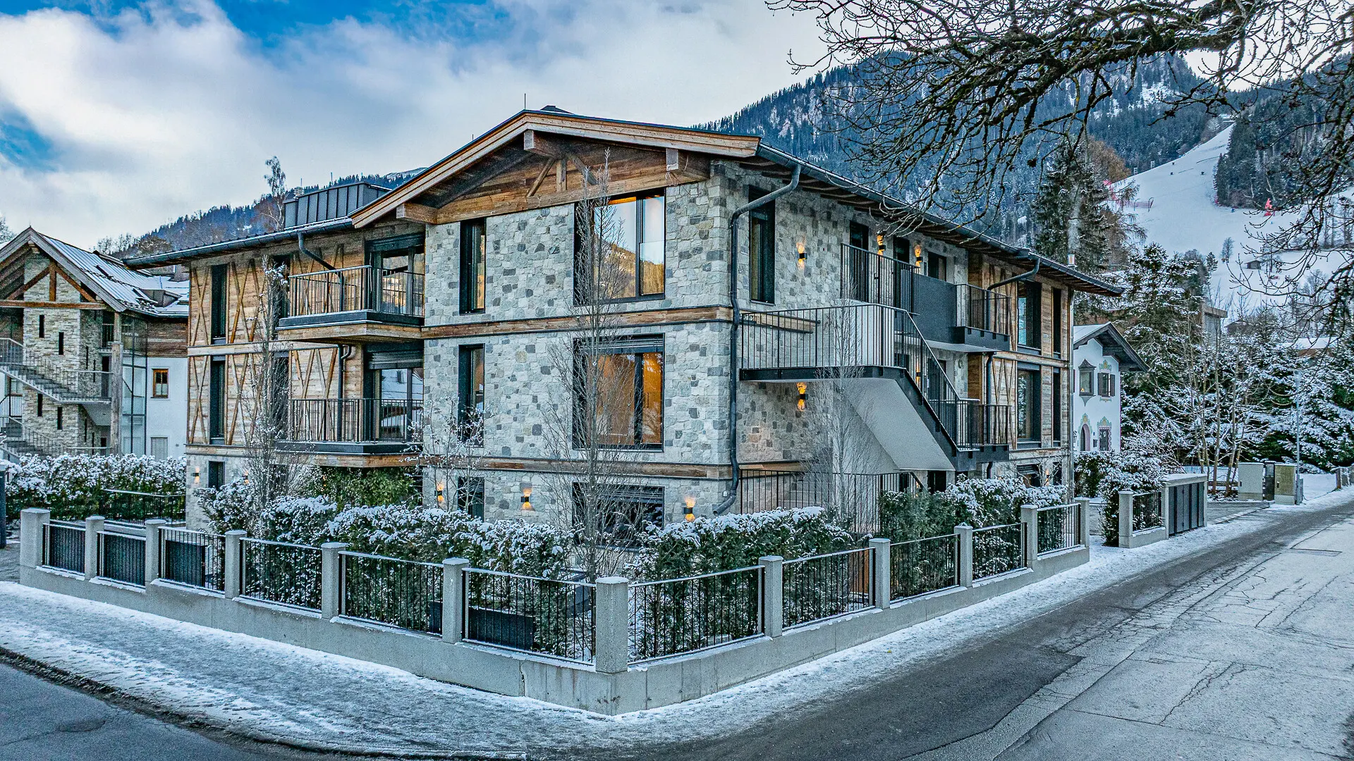 KITZIMMO-Luxus-Townhouse in zentraler Toplage kaufen - Immobilien Kitzbühel.