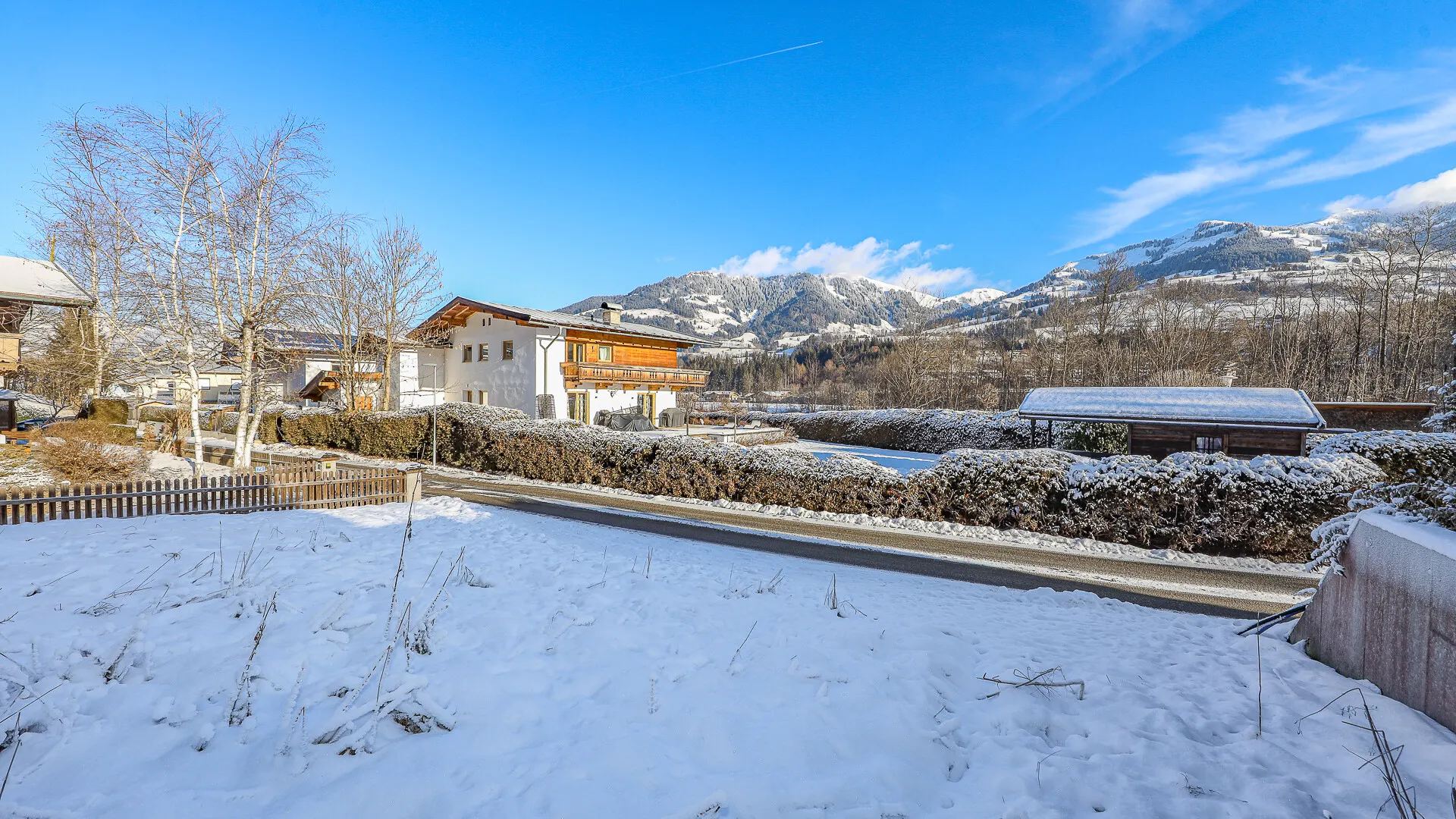 KITZIMMO-Grundstück mit Baugenehmigung für 3-Luxuswohnungen - Immobilien Kitzbühel.