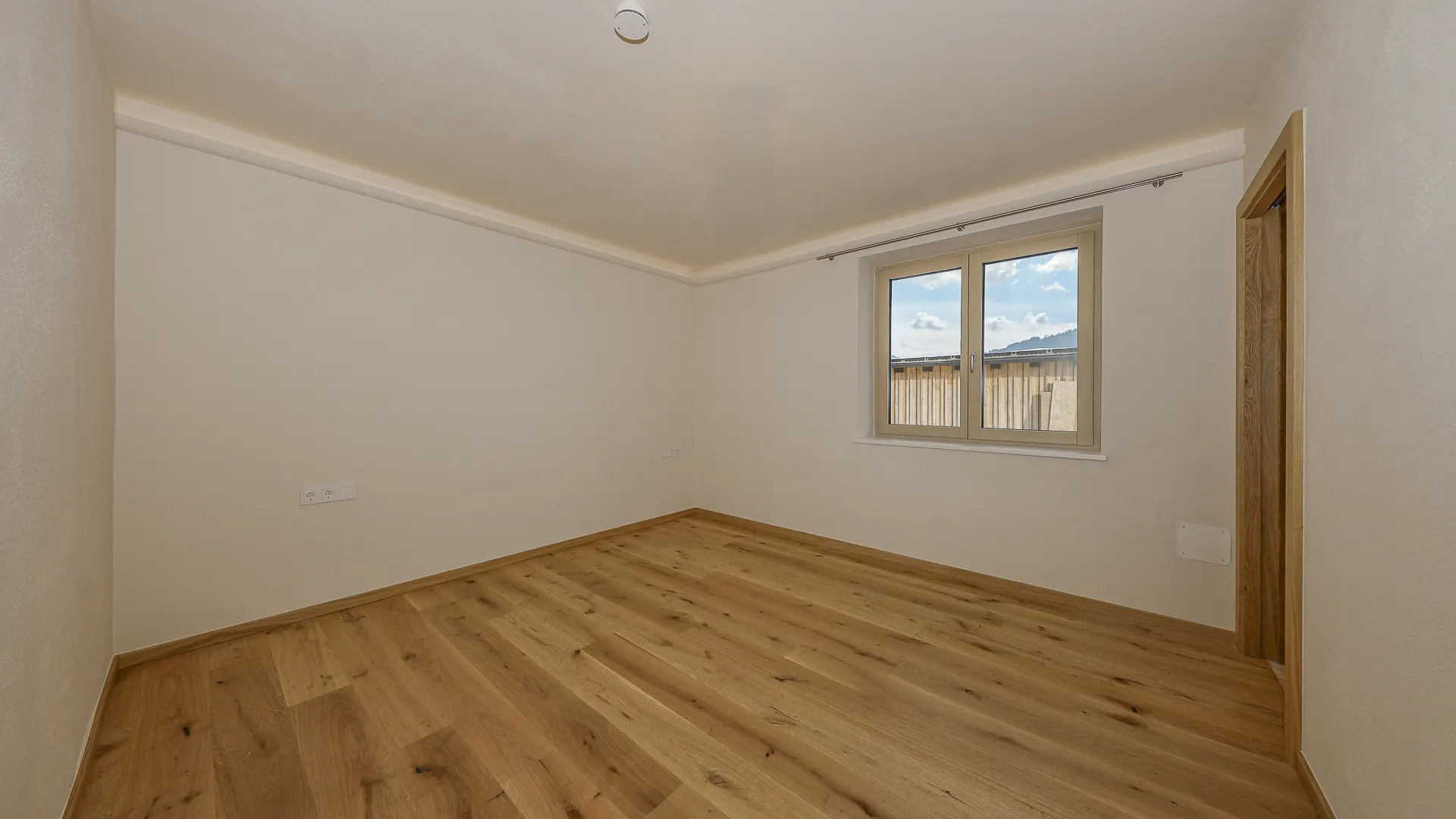 KITZIMMO-Exklusive Gartenwohnung in sonniger Ruhelage mieten - Immobilien Oberndorf.