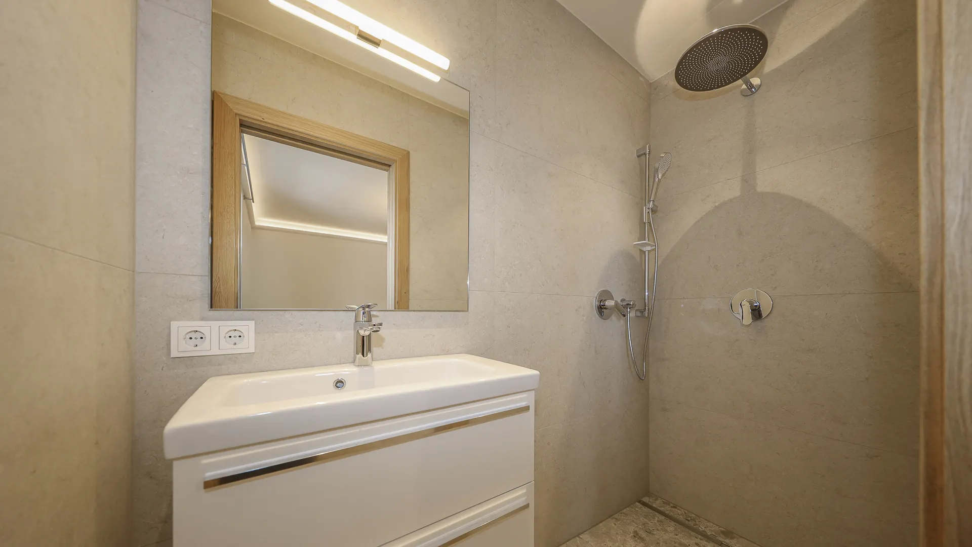 KITZIMMO-Exklusive Gartenwohnung in sonniger Ruhelage mieten - Immobilien Oberndorf.