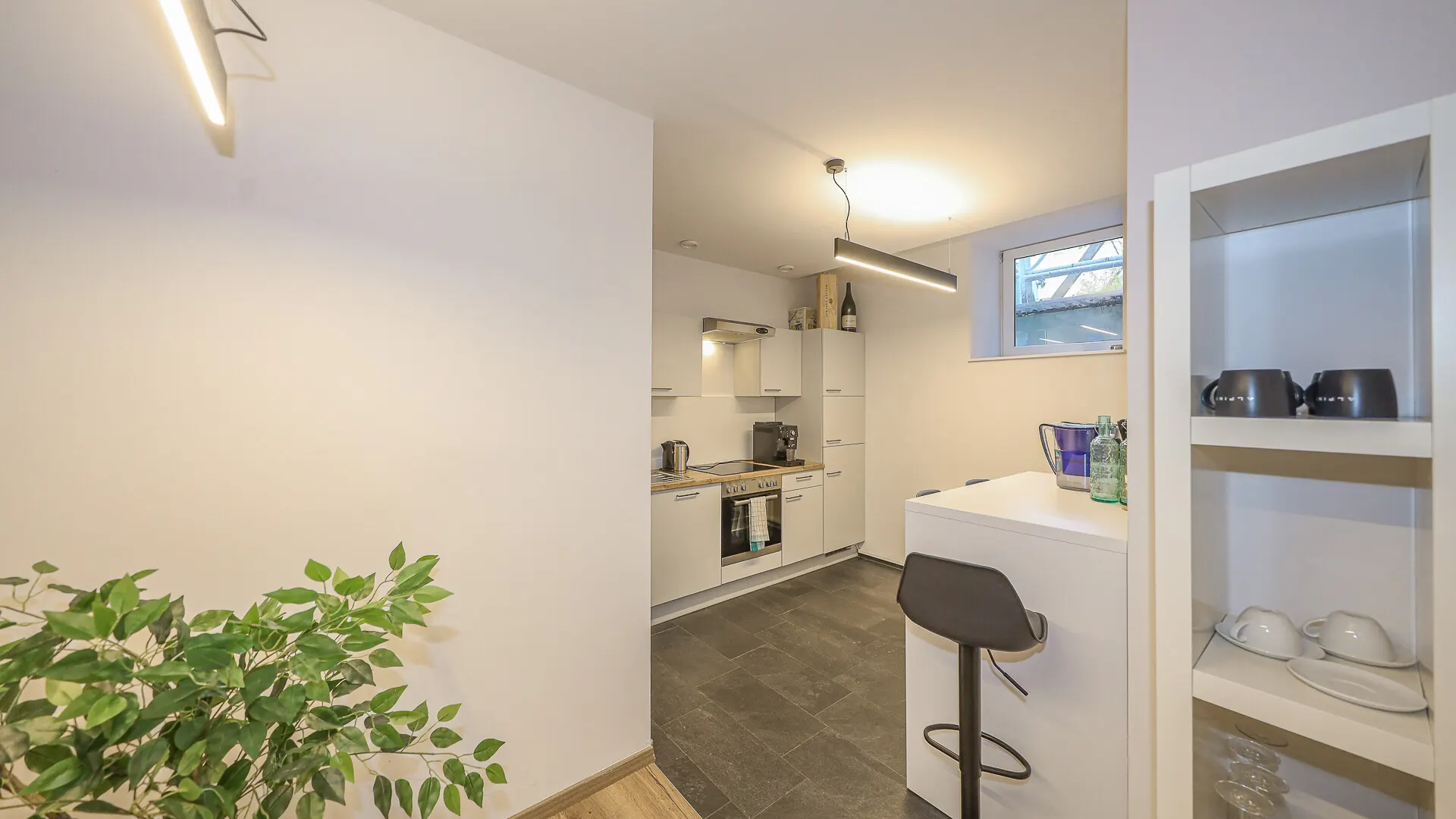 KITZIMMO-Büro Praxis in frequentierter Lage mieten - Immobilien Kitzbühel.