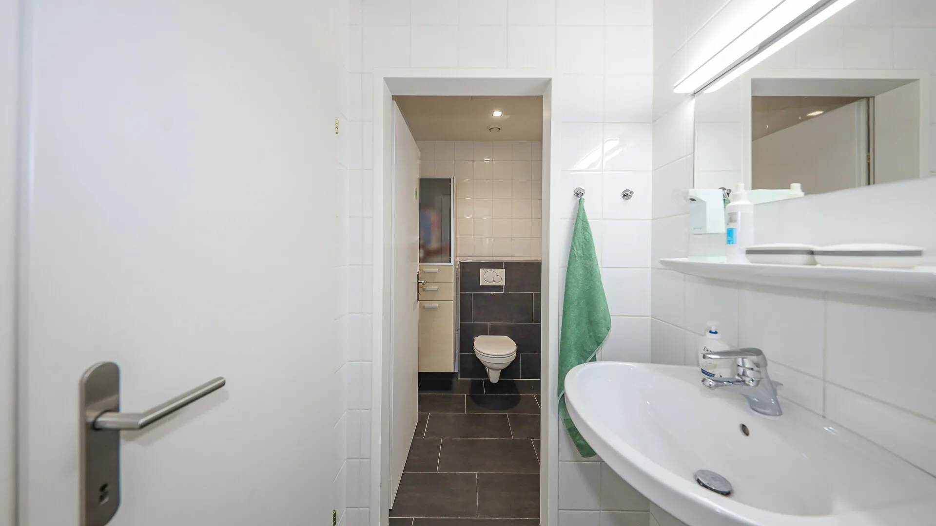 KITZIMMO-Büro Praxis in frequentierter Lage mieten - Immobilien Kitzbühel.