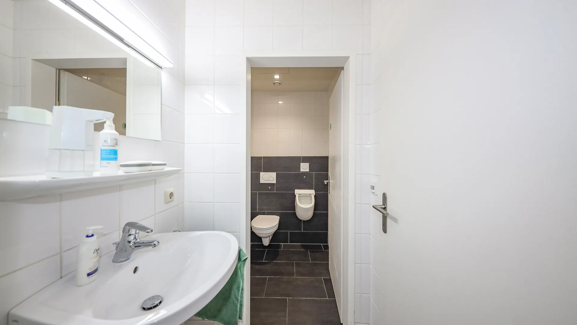 KITZIMMO-Büro Praxis in frequentierter Lage mieten - Immobilien Kitzbühel.