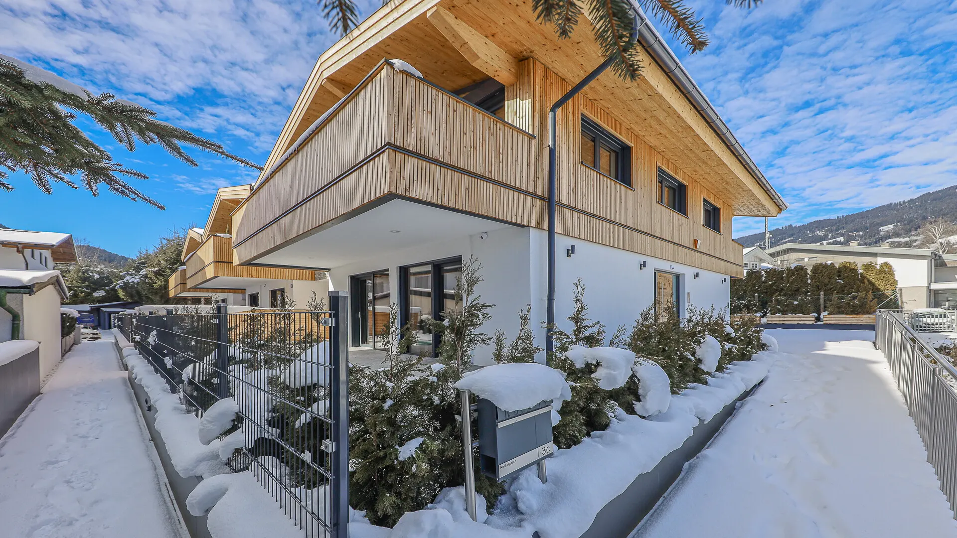 KITZIMMO-Luxuschalet in Toplage kaufen - Immobilien Kirchberg Tirol.