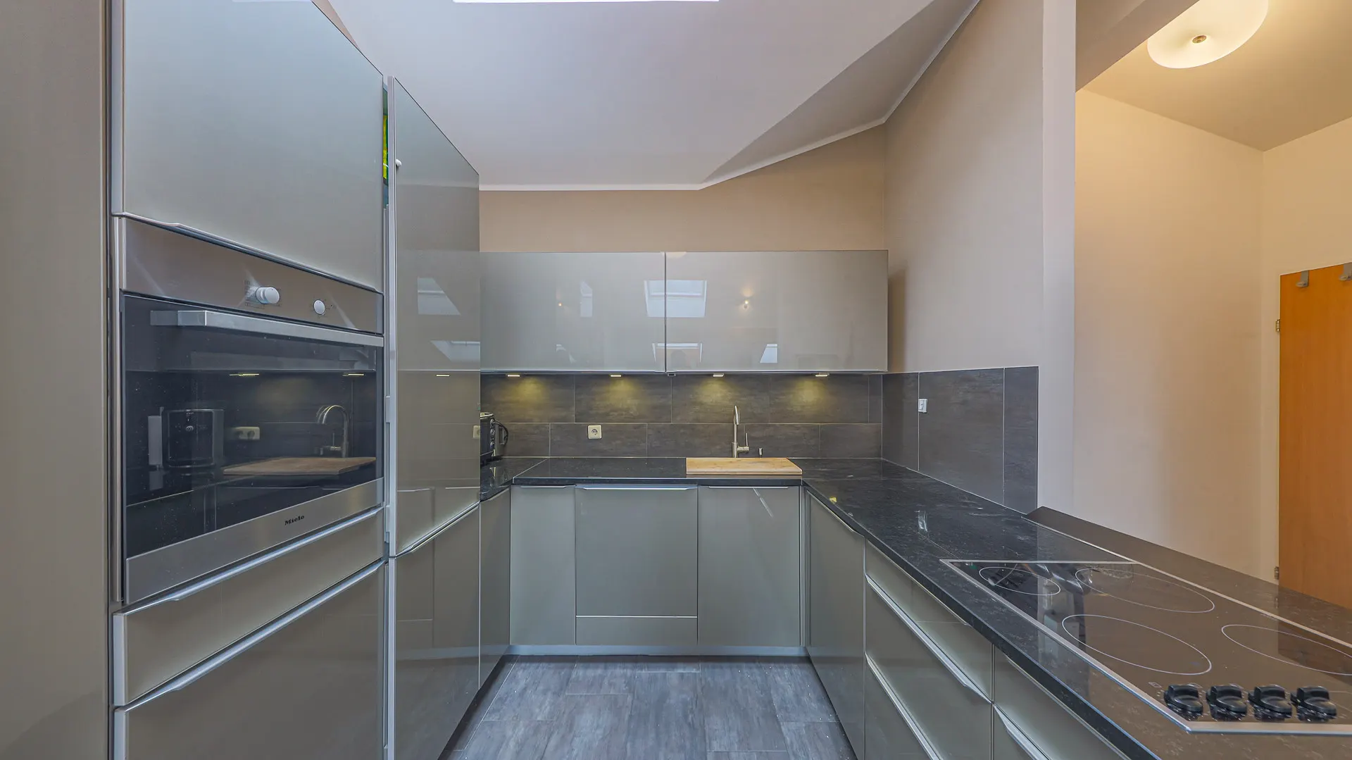 KITZIMMO-exklusive Dachgeschosswohnung kaufen - Immobilien Kitzbühel.