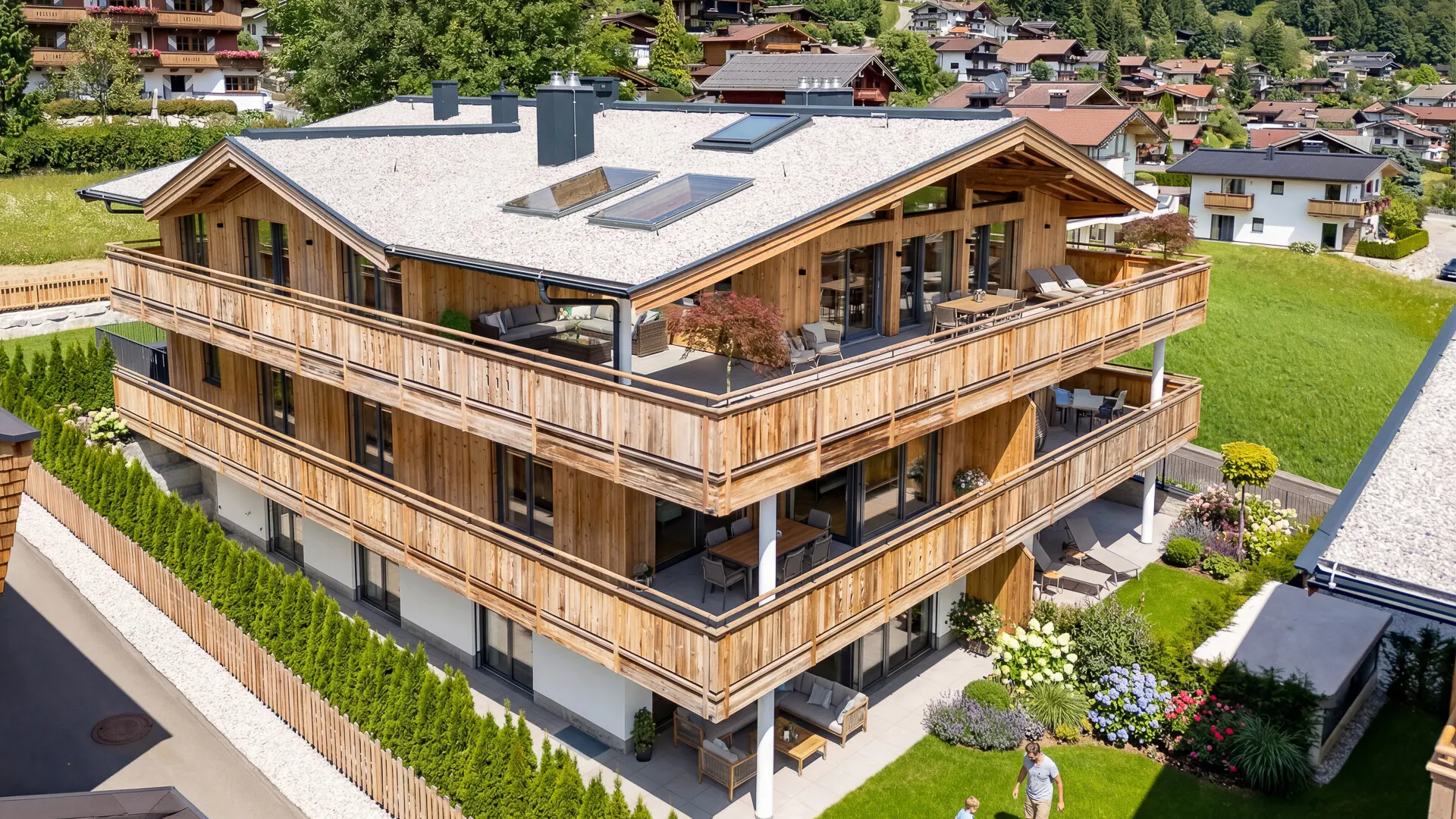 KITZIMMO-Luxuspenthouse sonniger Toplage mit Panorama-Ausblick - Immobilien Brixen.