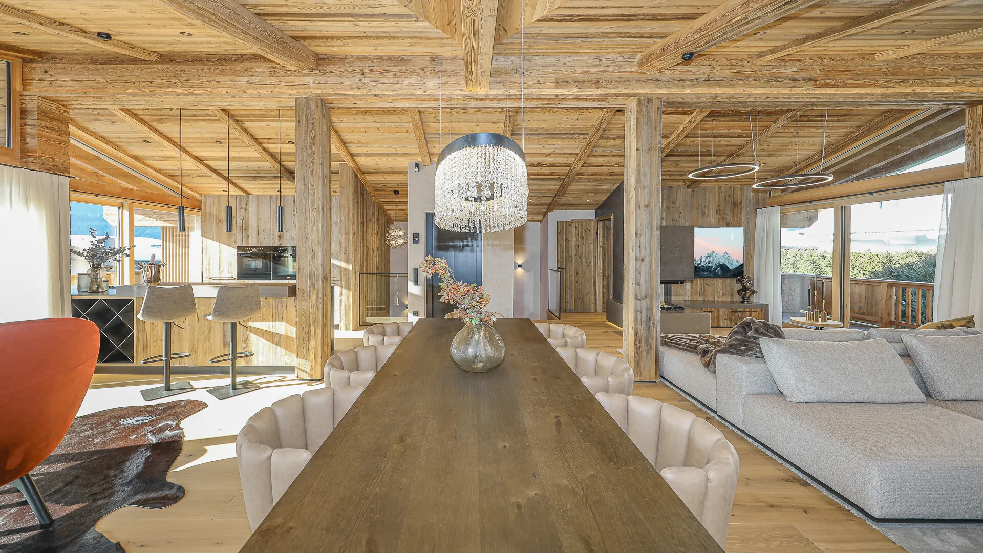 KITZIMMO-Luxus-Neubauvilla mit Pool in Toplage kaufen - Immobilien Ellmau.