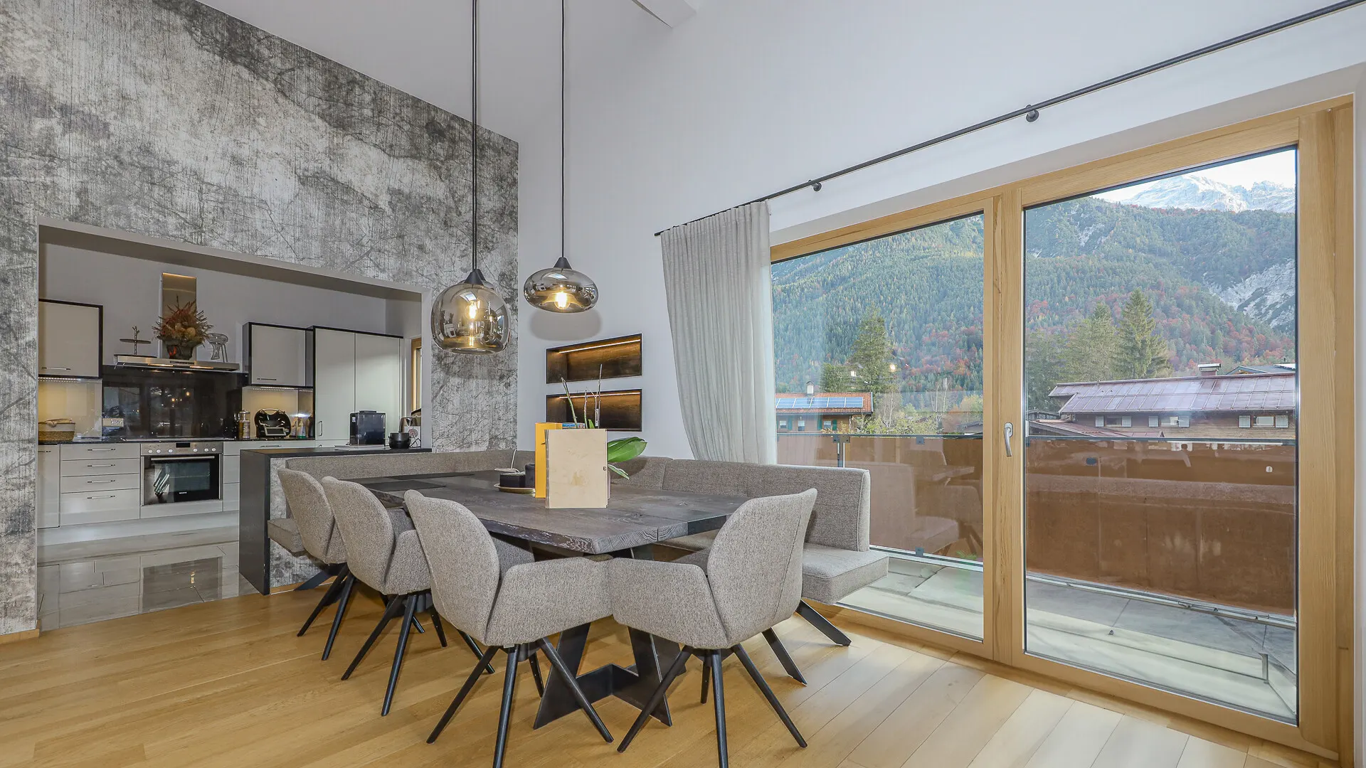 KITZIMMO-Hochwertiges Penthouse mit traumhaftem Bergblick - Immobilien St. Ulrich.