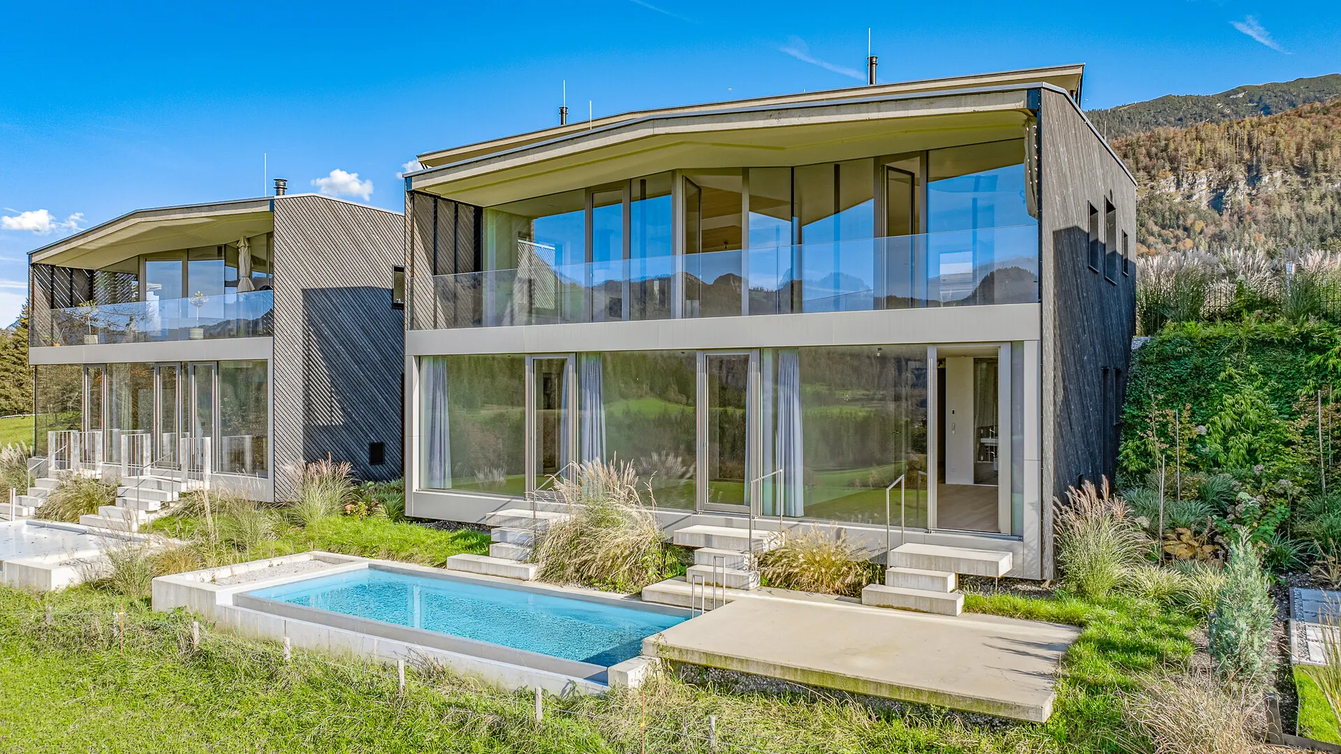 KITZIMMO-Luxusvilla mit Pool und Bergblick in Toplage kaufen - Immobilien Schwendt.