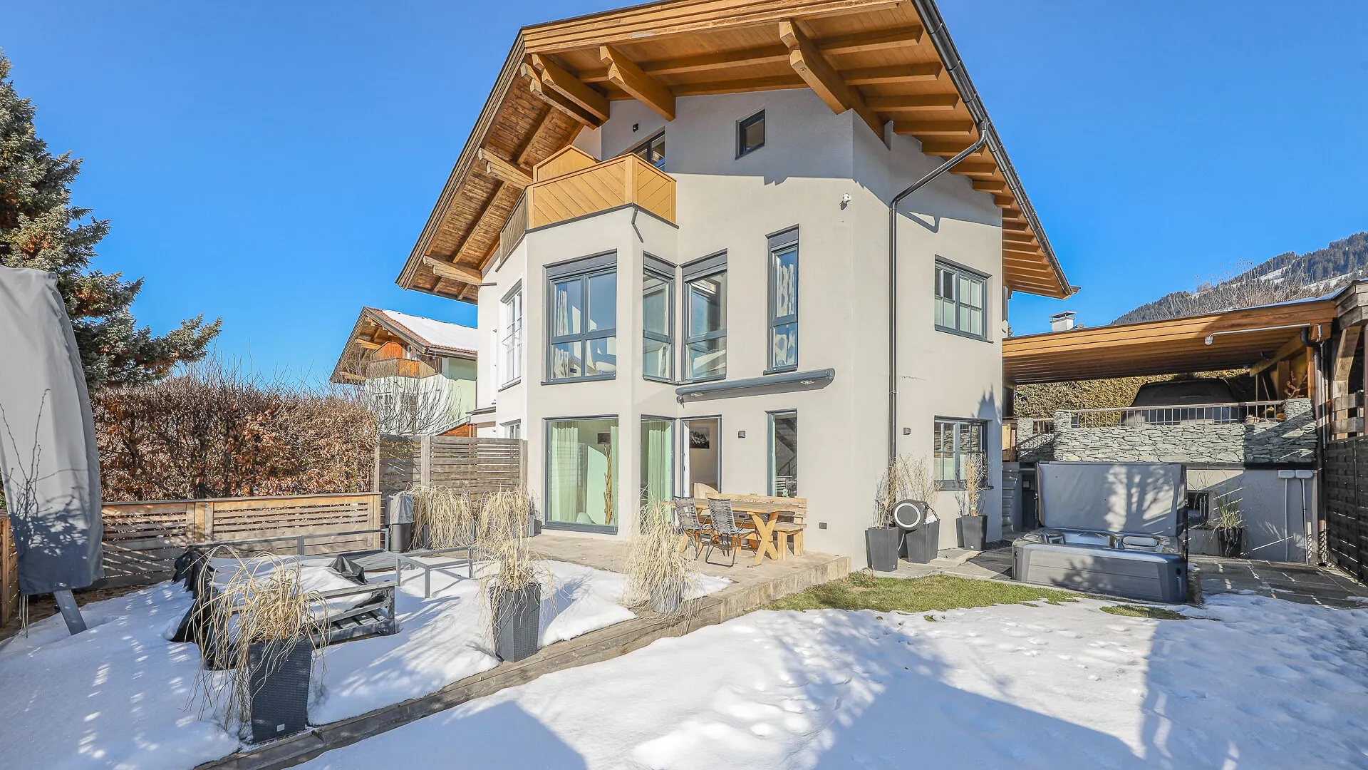 KITZIMMO-Exklusives Haus in sonniger Lage kaufen - Immobilien Kitzbühel.