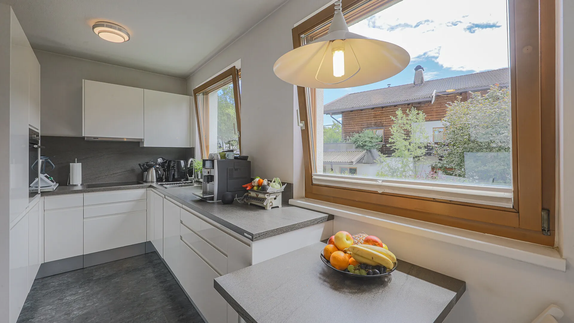 KITZIMMO-Großzügige Wohnung in zentrumsnaher Ruhelage kaufen - Immobilien Kitzbühel.