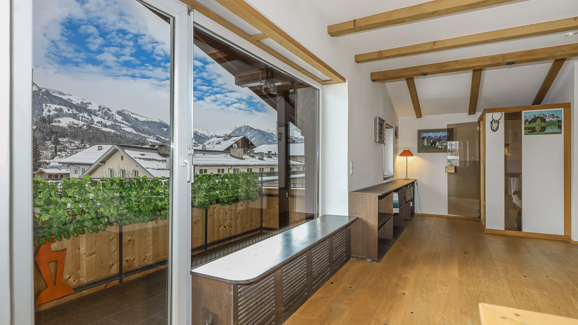 KITZIMMO-Dachgeschosswohnung im Zentrum kaufen - Immobilien Kitzbühel.