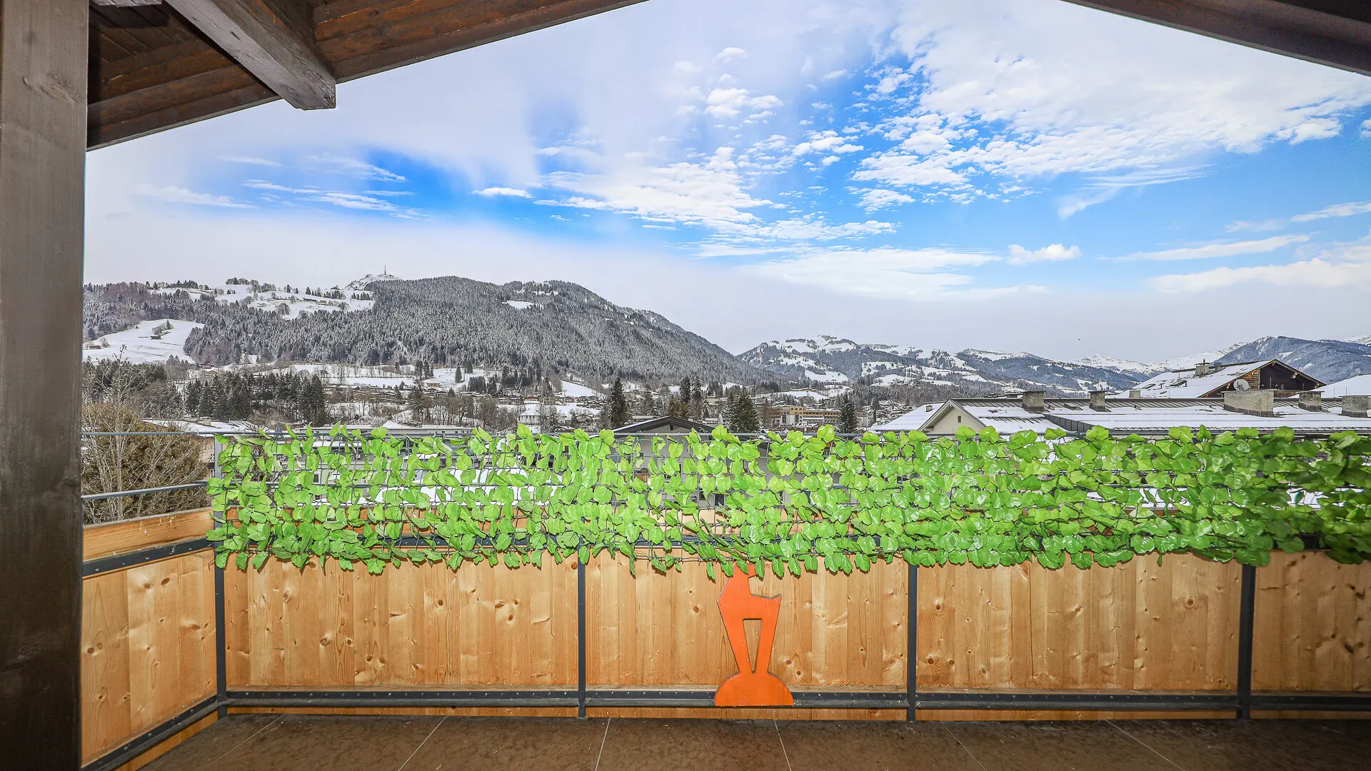 KITZIMMO-Dachgeschosswohnung im Zentrum kaufen - Immobilien Kitzbühel.