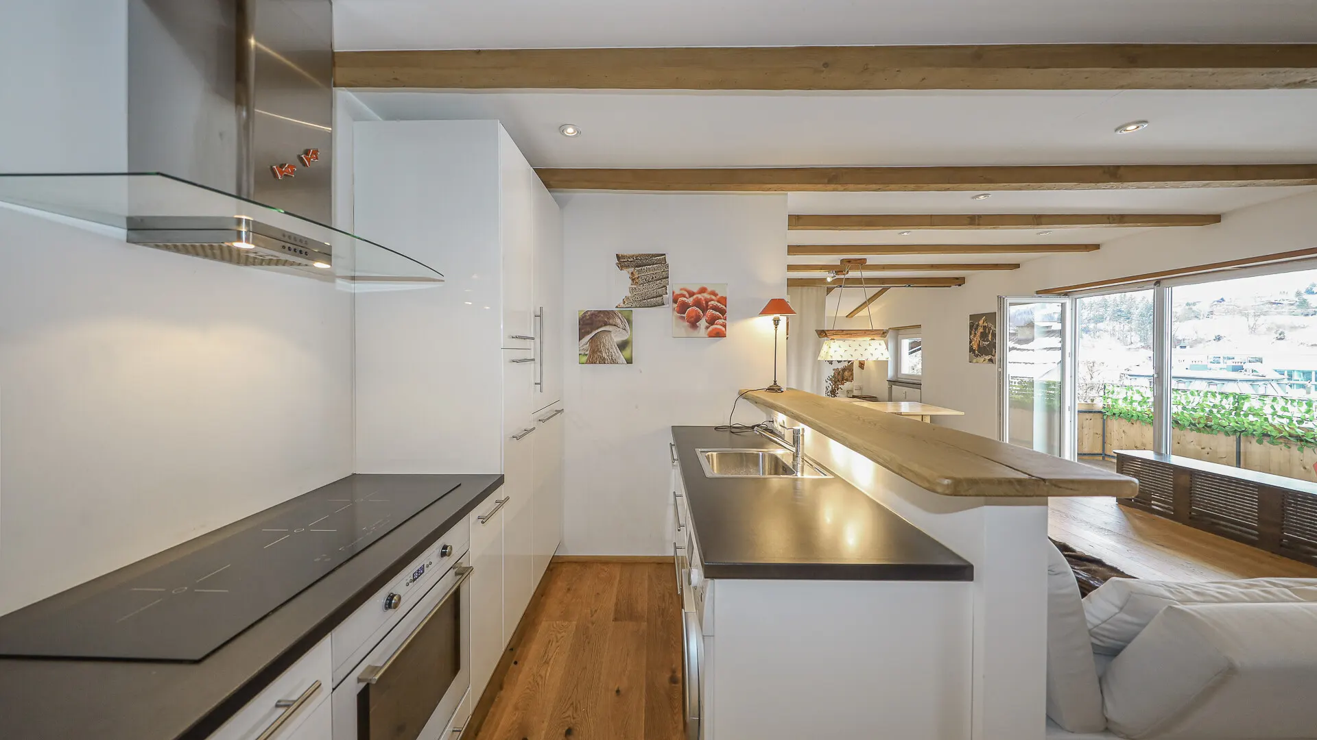 KITZIMMO-Dachgeschosswohnung im Zentrum kaufen - Immobilien Kitzbühel.