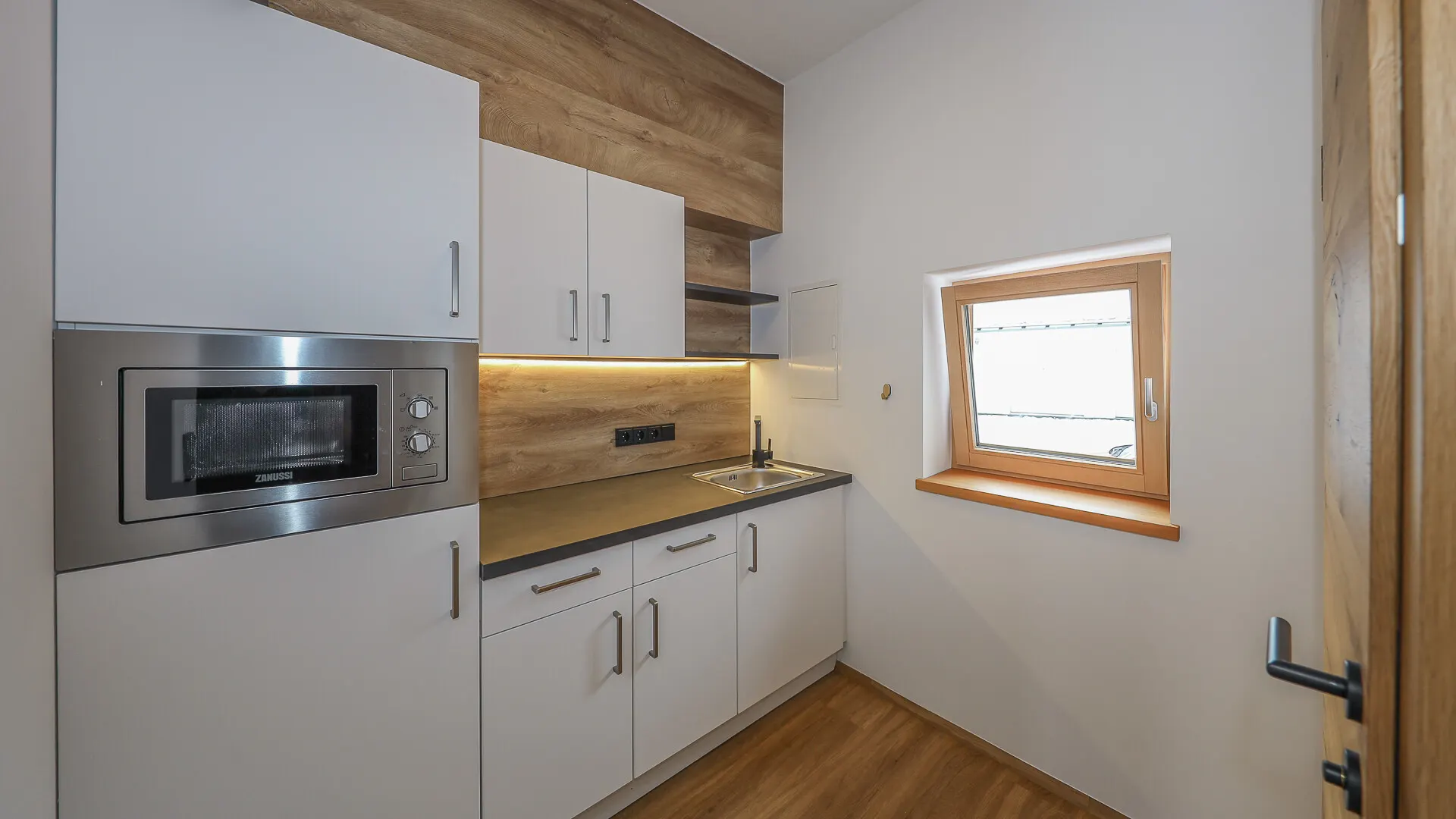 KITZIMMO-Geschäftslokal in zentraler Lage zu mieten - Immobilien St. Johann.