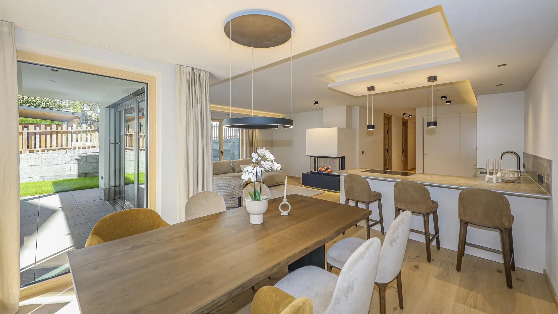 KITZIMMO-Luxuriöse Gartenwohnung mit eigenem Wellnessbereich - Immobilien Brixen.