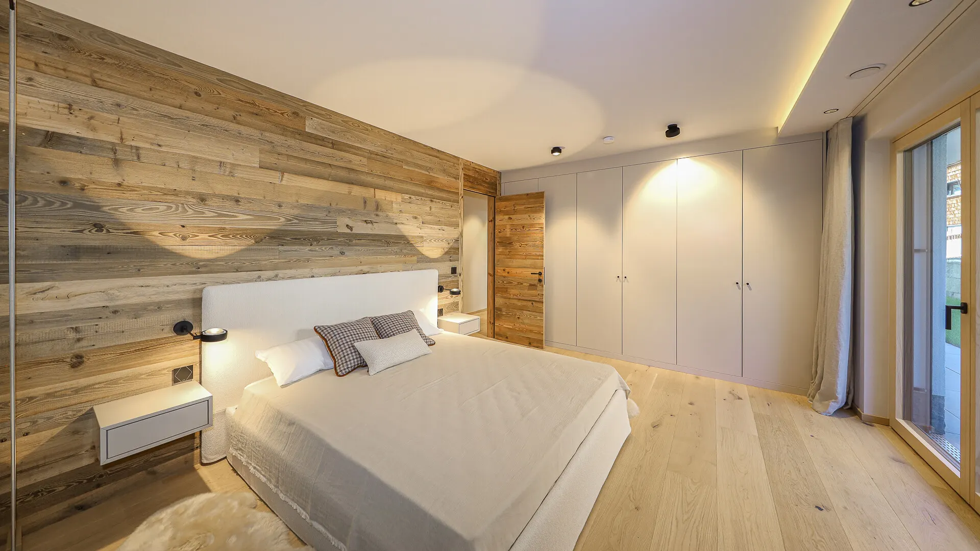 KITZIMMO-Luxuriöse Gartenwohnung mit eigenem Wellnessbereich - Immobilien Brixen.