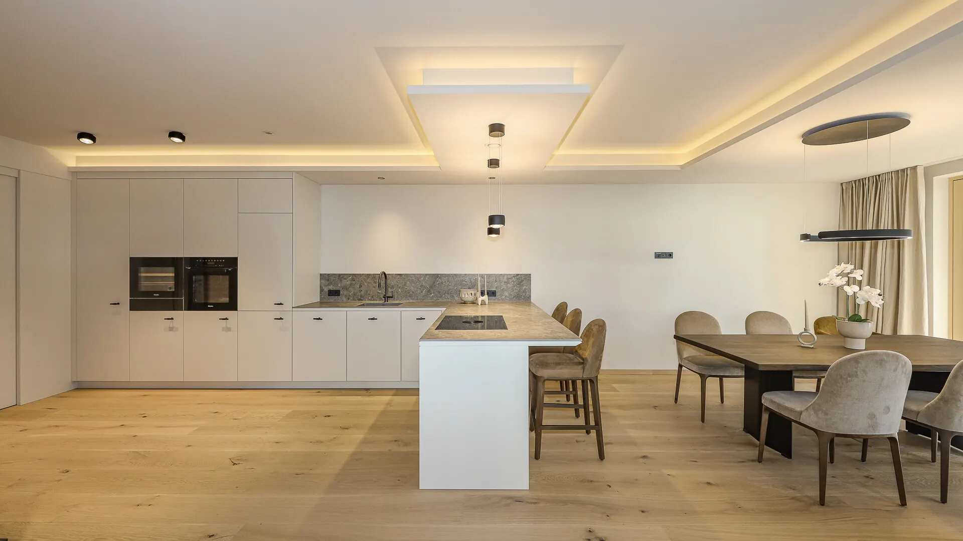 KITZIMMO-Luxuriöse Gartenwohnung mit eigenem Wellnessbereich - Immobilien Brixen.