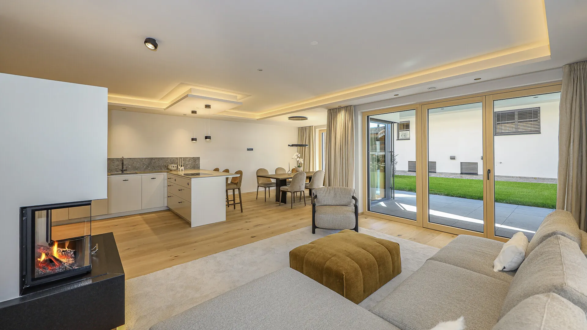 KITZIMMO-Luxuriöse Gartenwohnung mit eigenem Wellnessbereich - Immobilien Brixen.