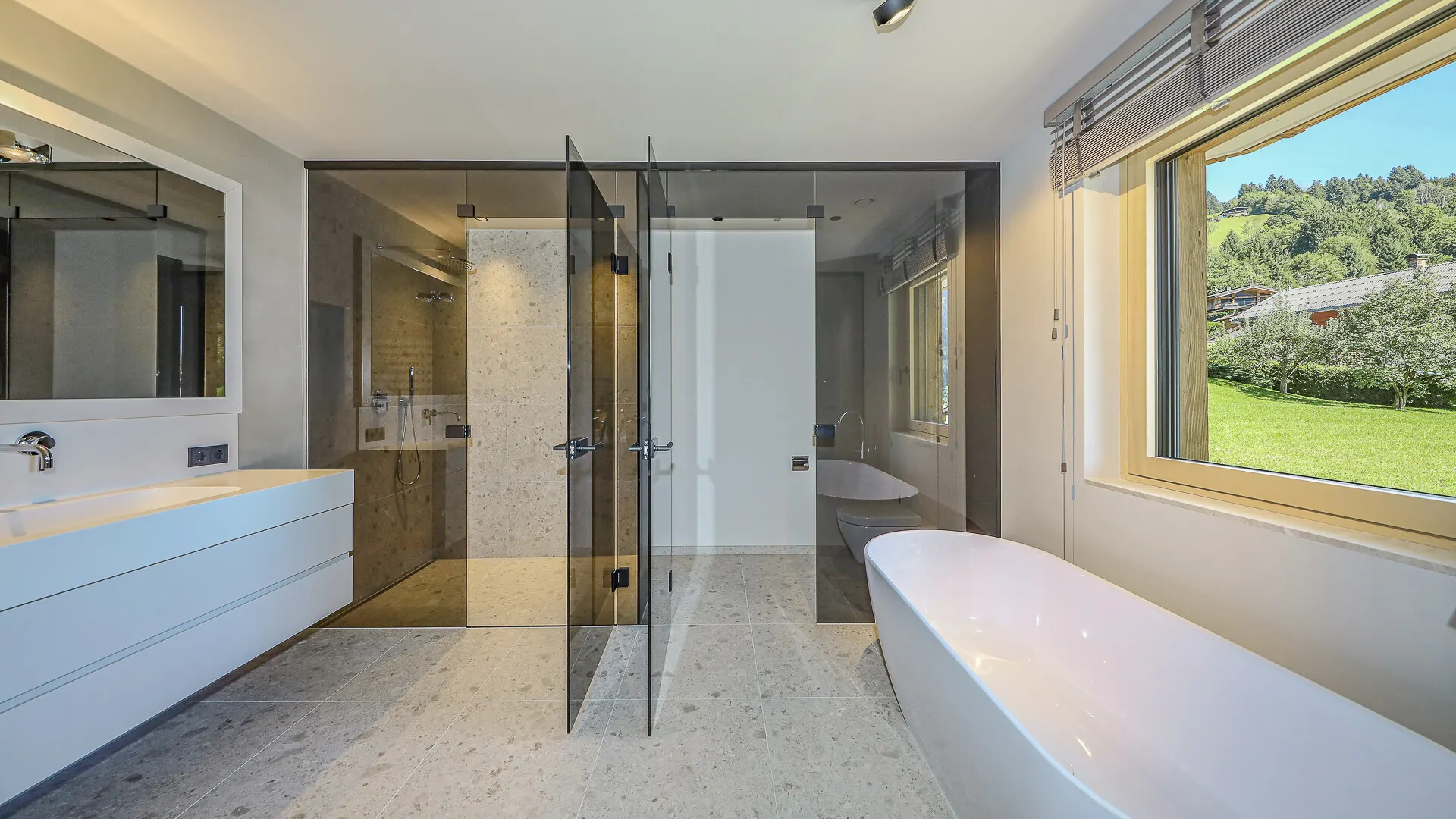 KITZIMMO-Exklusive Neubauwohnung mit traumhaftem Ausblick - Immobilien Brixen.