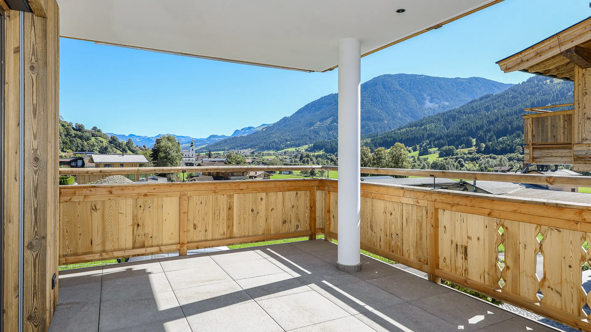 KITZIMMO-Exklusive Neubauwohnung mit traumhaftem Ausblick - Immobilien Brixen.