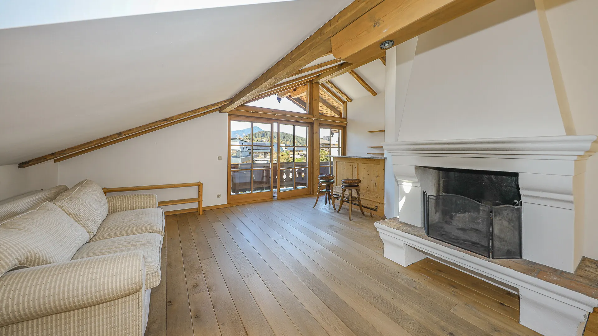 KITZIMMO-Dachgeschosswohnung in Toplage am Sonnberg kaufen - Immobilien Kitzbühel.