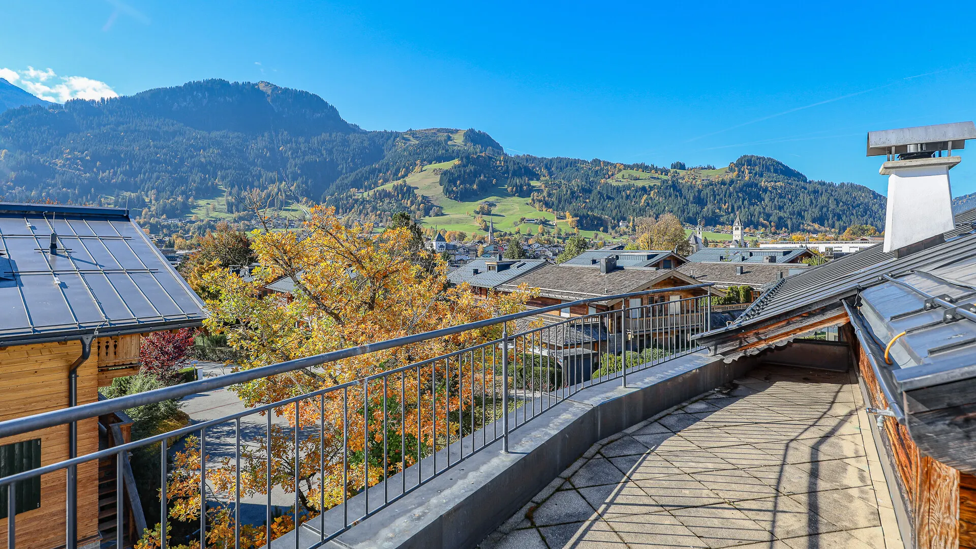 KITZIMMO-Dachgeschosswohnung in Toplage am Sonnberg kaufen - Immobilien Kitzbühel.