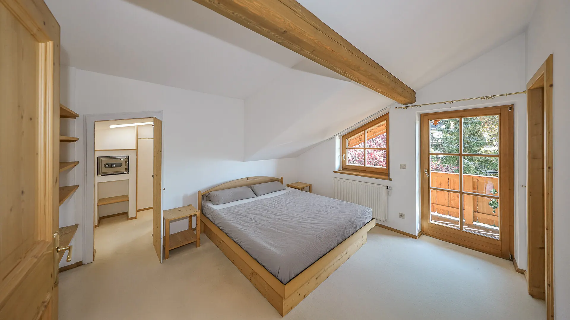 KITZIMMO-Dachgeschosswohnung in Toplage am Sonnberg kaufen - Immobilien Kitzbühel.