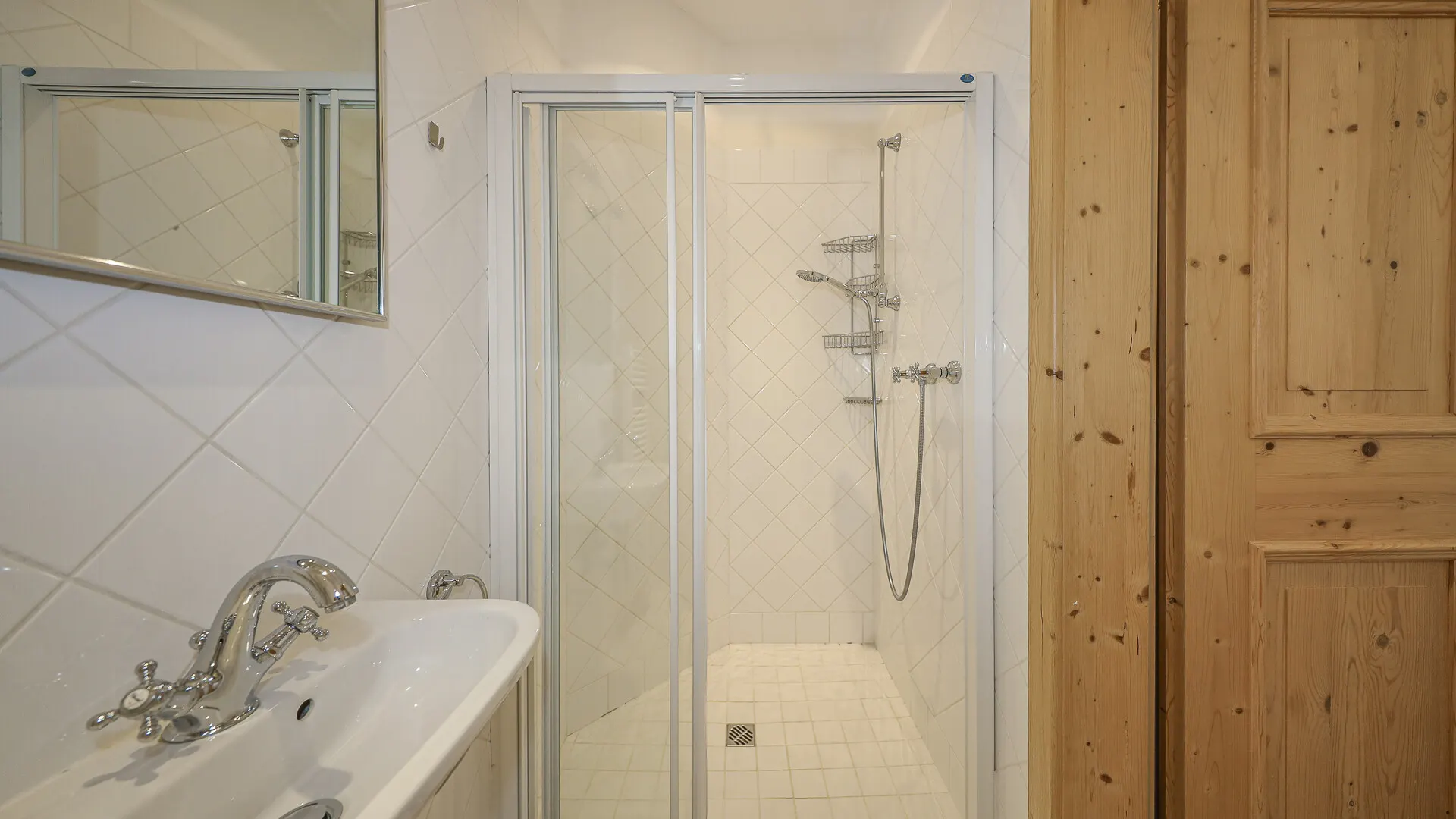 KITZIMMO-Dachgeschosswohnung in Toplage am Sonnberg kaufen - Immobilien Kitzbühel.