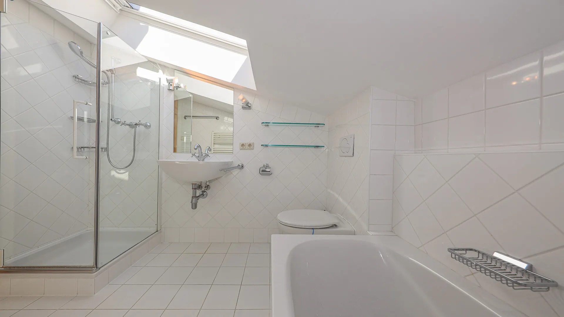 KITZIMMO-Dachgeschosswohnung in Toplage am Sonnberg kaufen - Immobilien Kitzbühel.