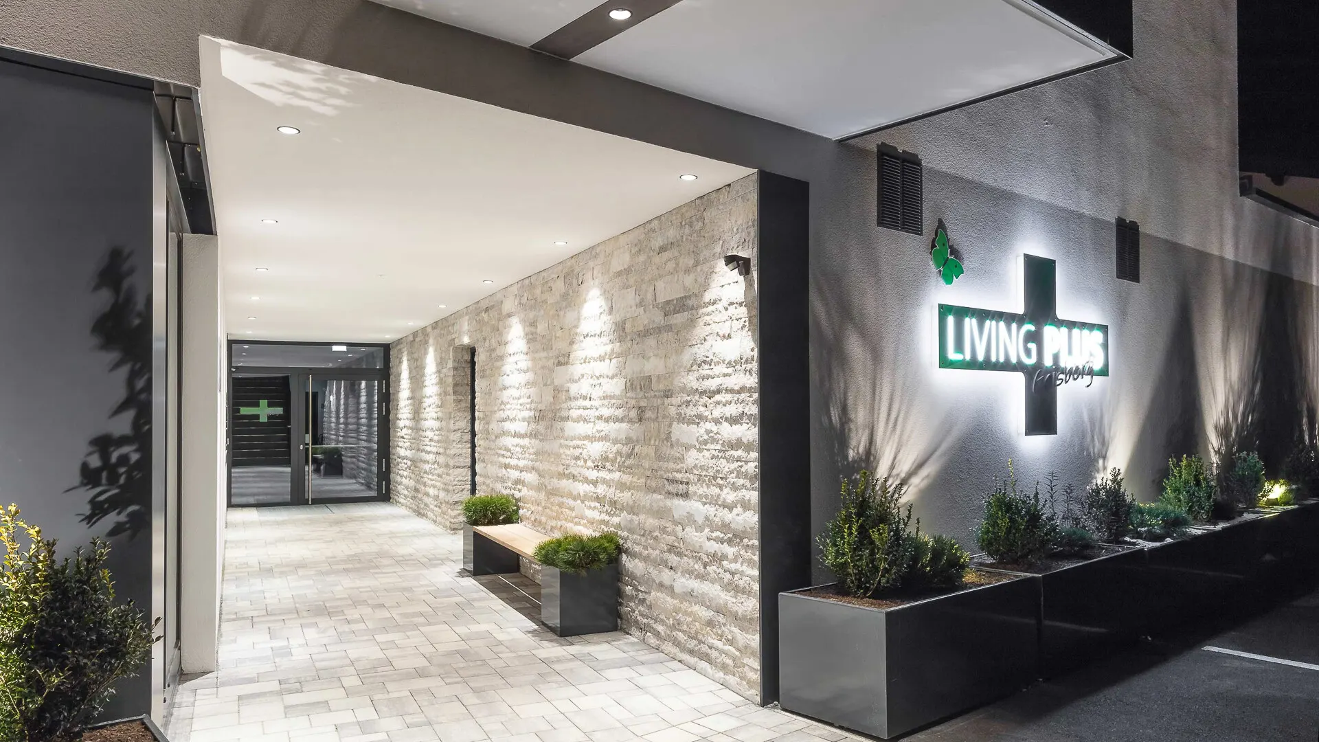 KITZIMMO-Exklusives Büro mit Wohnung kaufen - Immobilien Kirchberg.
