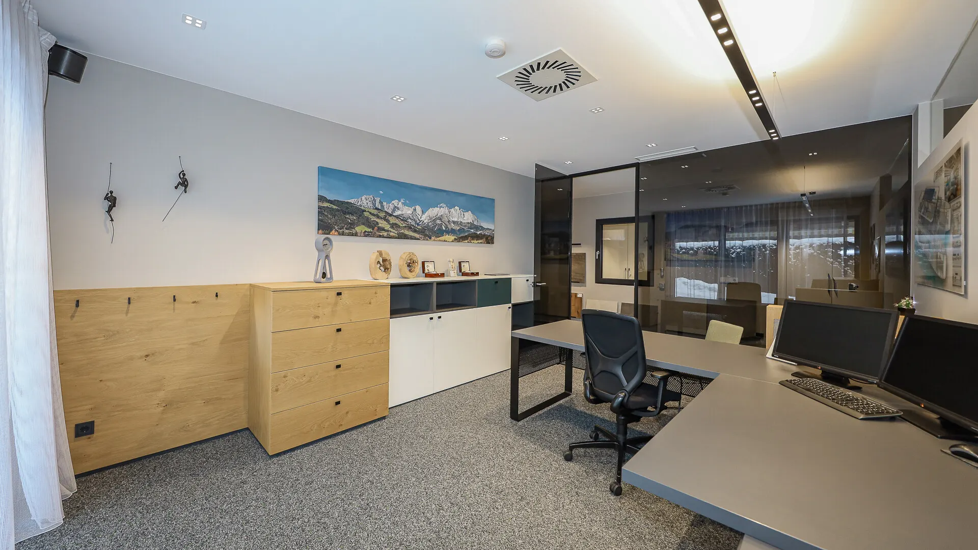 KITZIMMO-Exklusives Büro mit Wohnung kaufen - Immobilien Kirchberg.