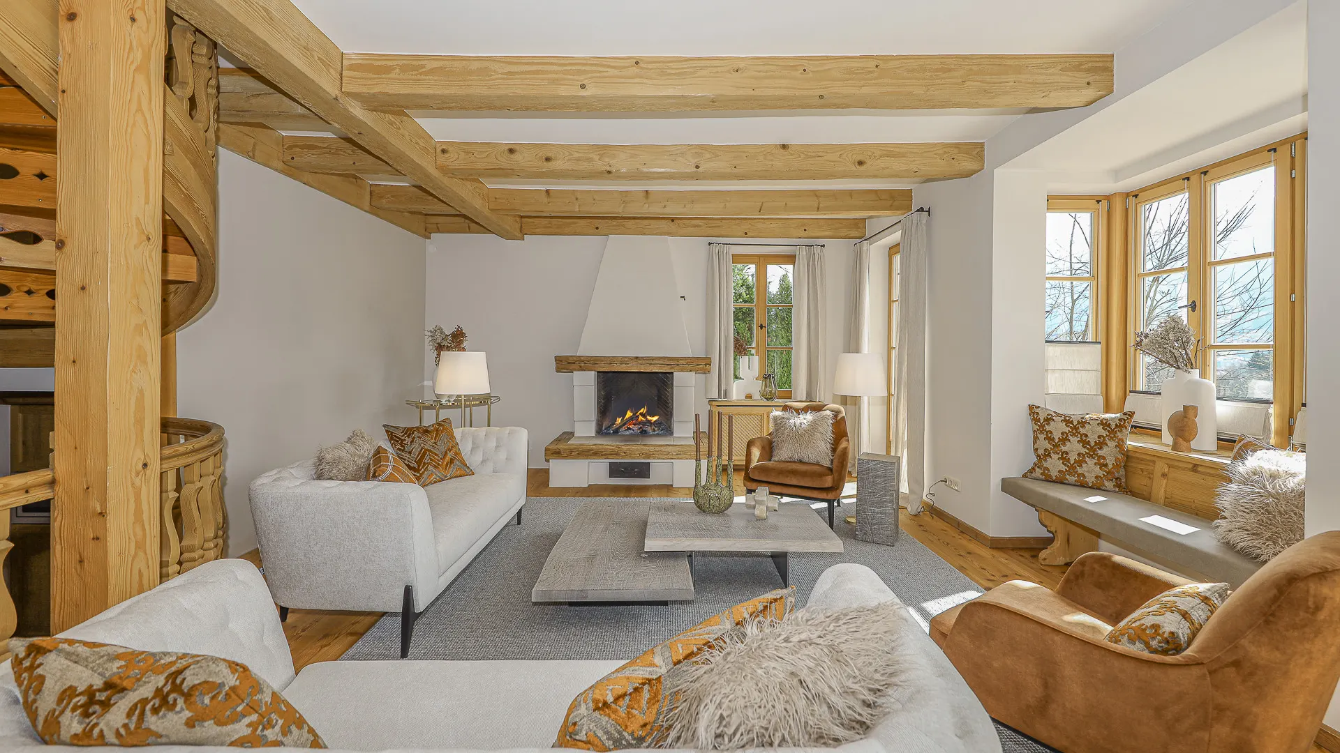 KITZIMMO-Exklusives Landhaus mit Pool in bester Lage - Immobilien Kitzbühel.